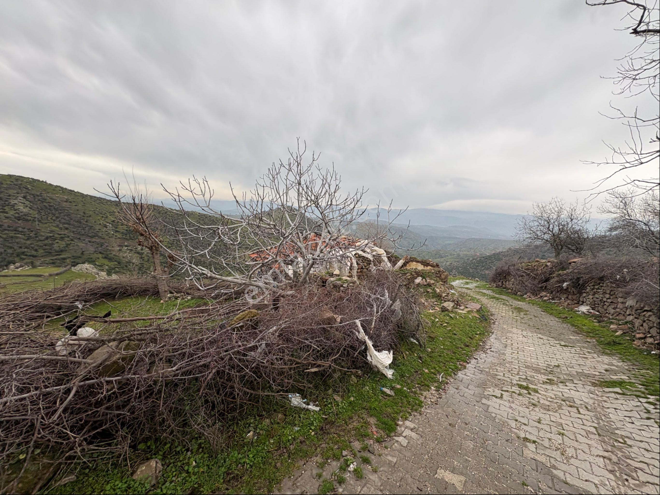 Durmuşlar Mahallesi’nde Satılık Müstakil Taş Ev - Görsel 12
