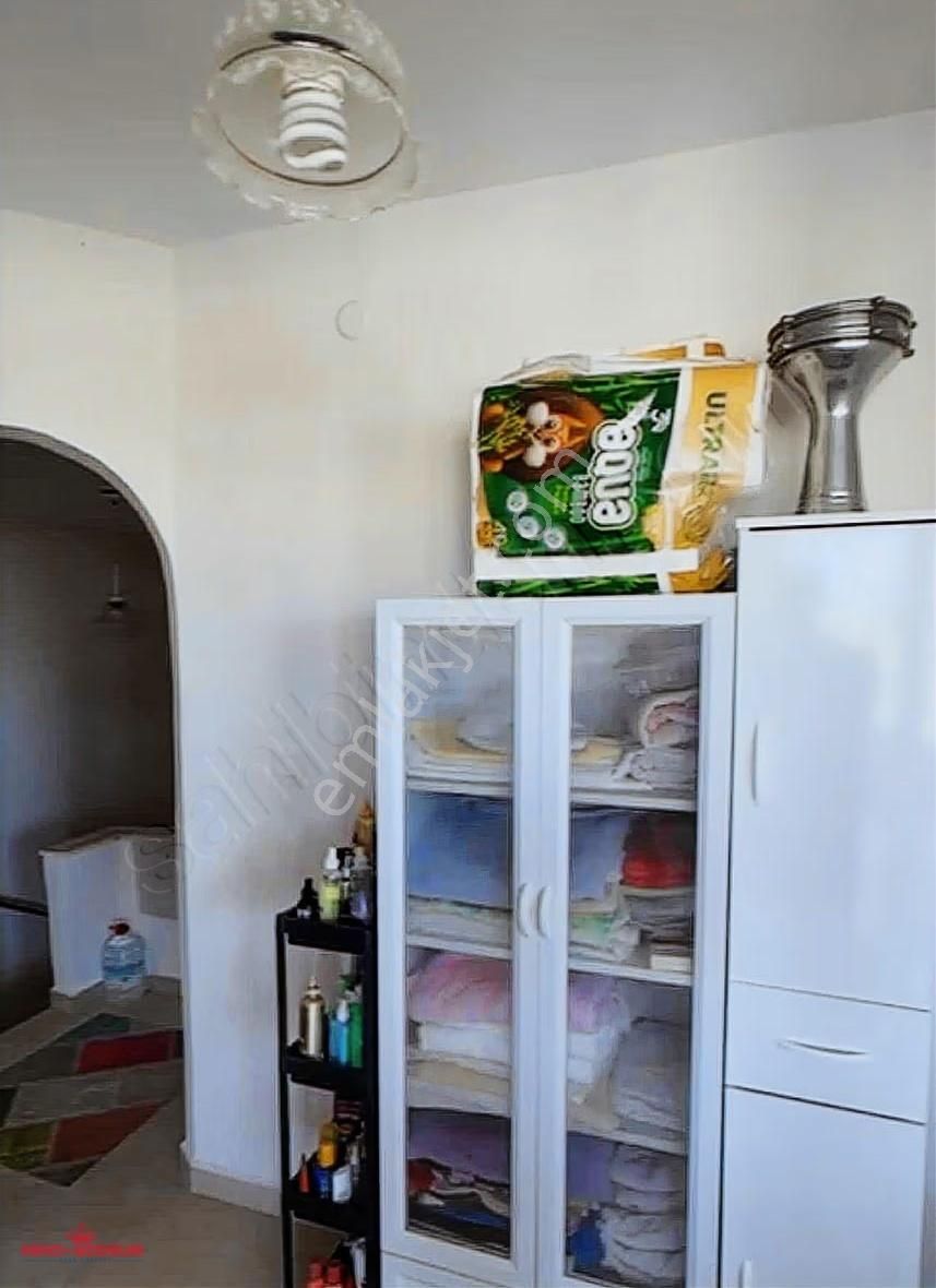 Gümsan Sitesinde Buyuk Bahçeli Manzaralı Özel Plajli Villa - Görsel 16