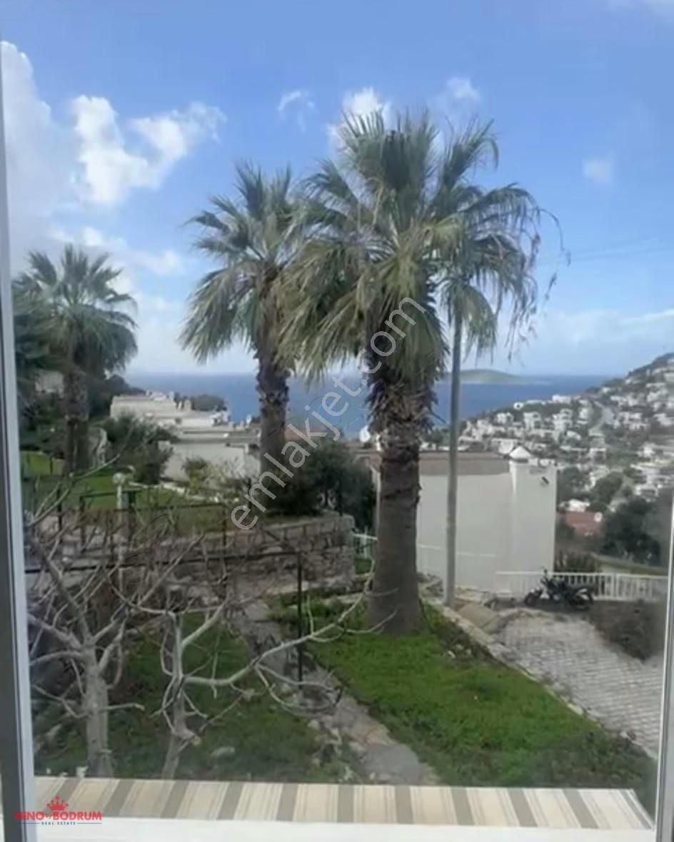 Gümsan Sitesinde Buyuk Bahçeli Manzaralı Özel Plajli Villa - Görsel 10