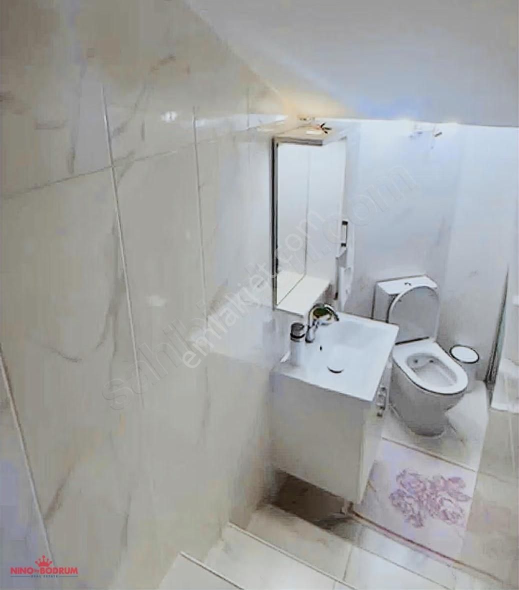 Gümsan Sitesinde Buyuk Bahçeli Manzaralı Özel Plajli Villa - Görsel 4