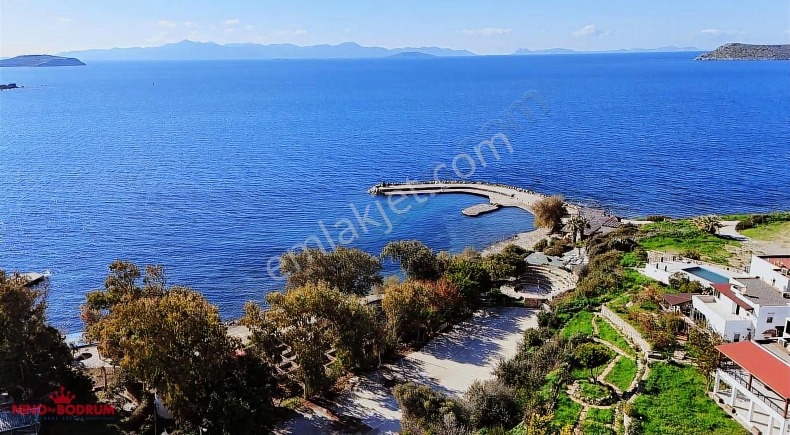 Gümsan Sitesinde Buyuk Bahçeli Manzaralı Özel Plajli Villa - Görsel 5