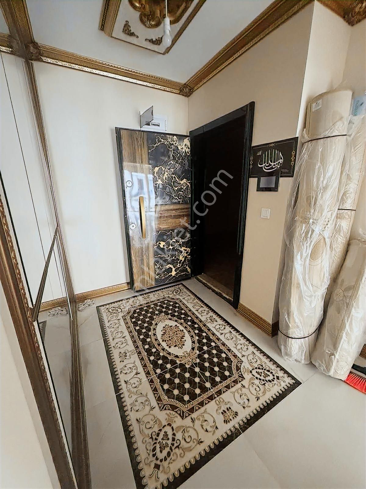 Silivri Yorulmaz Sarayları Sitesinde Büyük Salonlu 2+1 Daire