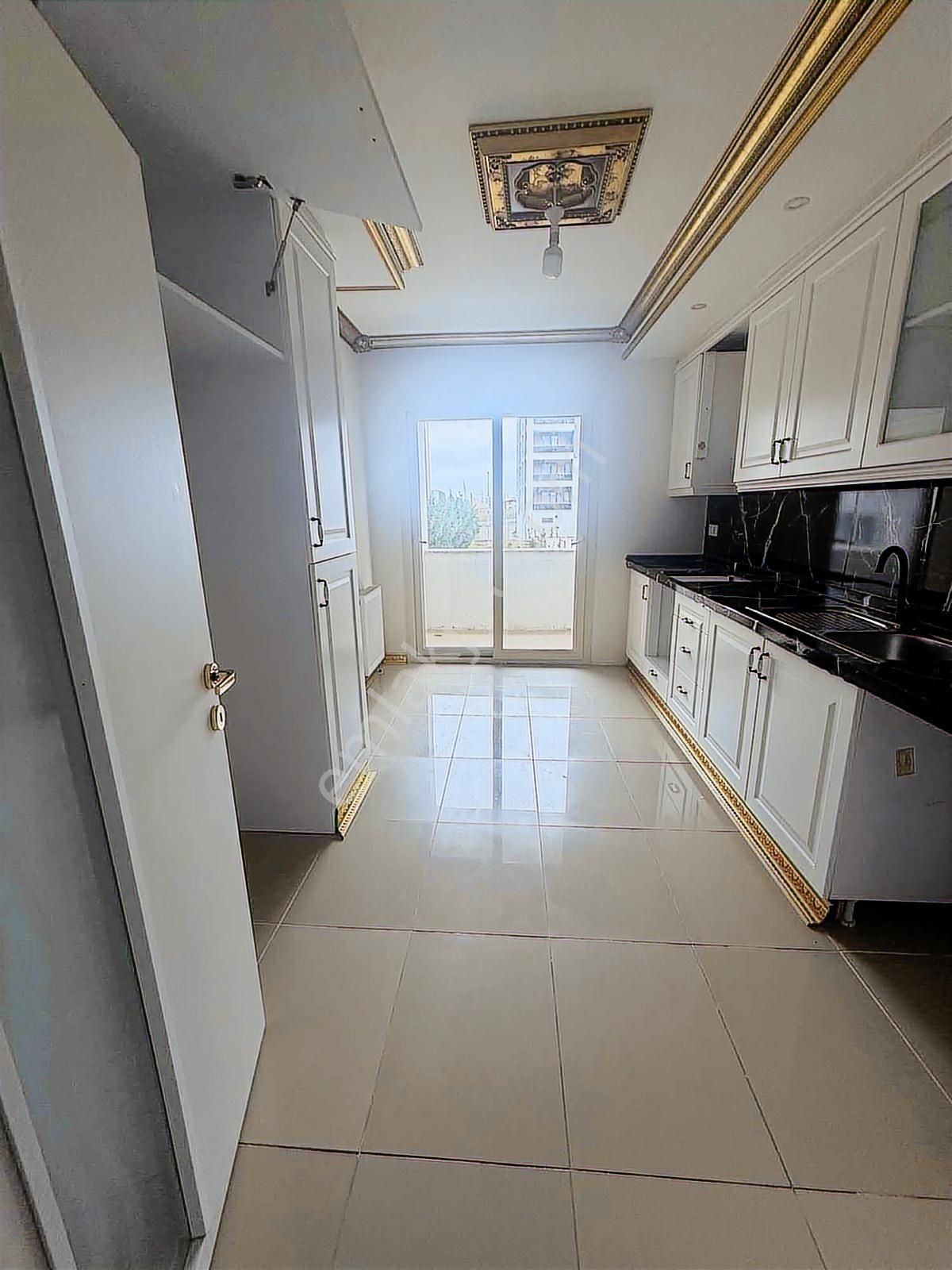 Silivri Yorulmaz Sarayları Sitesinde Büyük Salonlu 2+1 Daire - Görsel 15