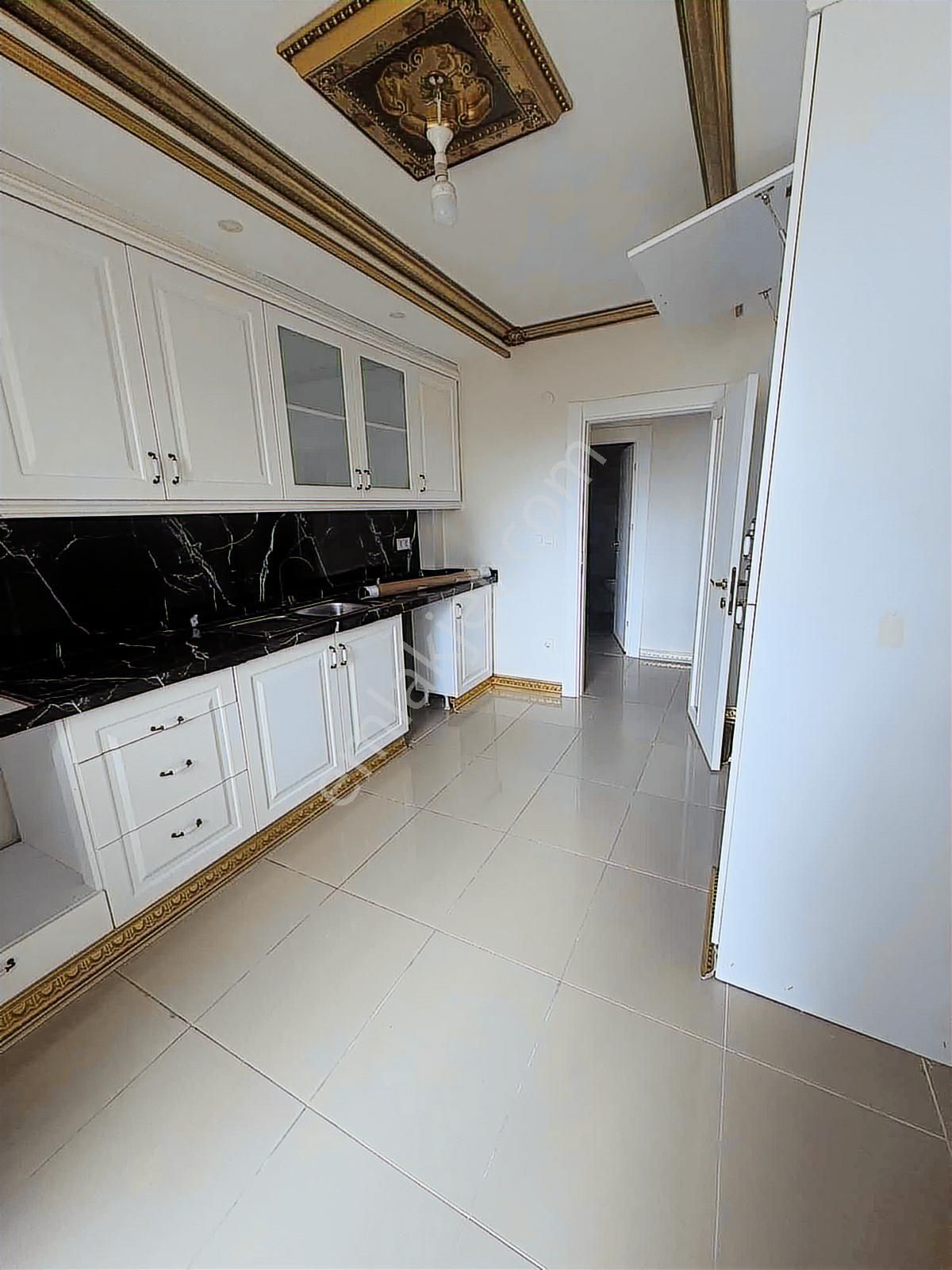 Silivri Yorulmaz Sarayları Sitesinde Büyük Salonlu 2+1 Daire - Görsel 8