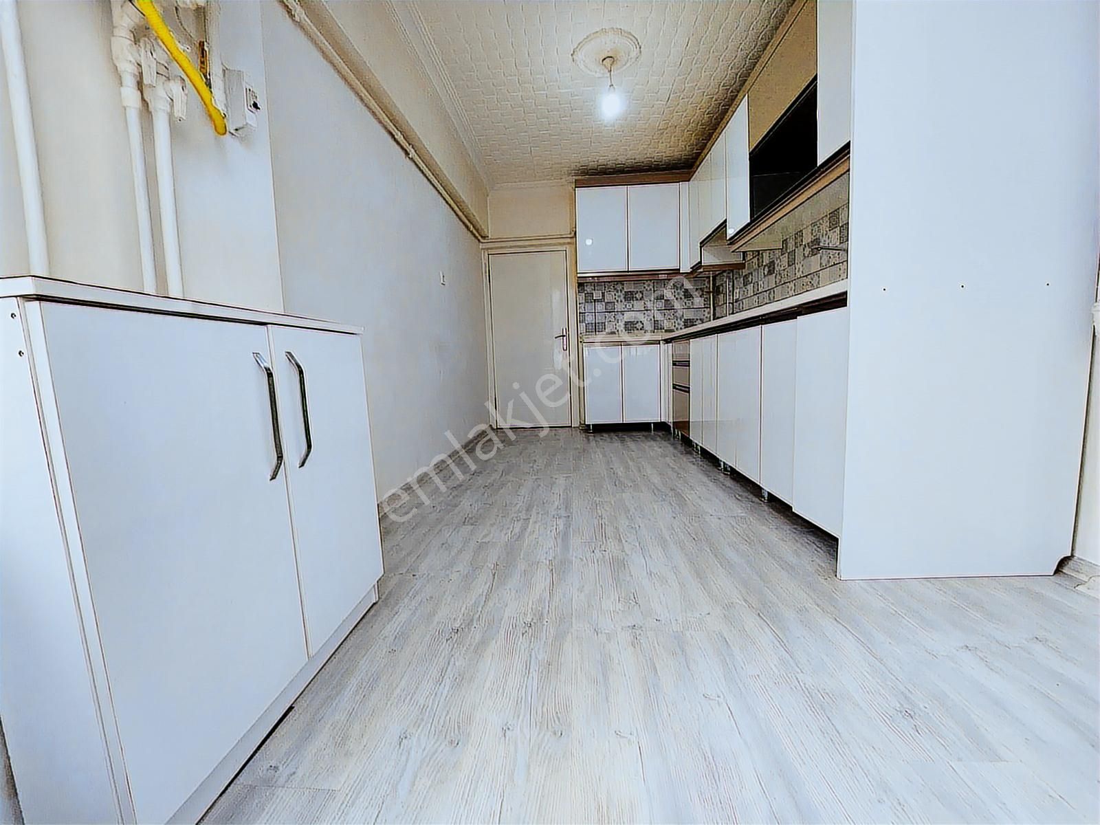Piyade Mah Emirler Merkez De Satılık 3+1 Ful Yapılı Geniş Daire - Görsel 18