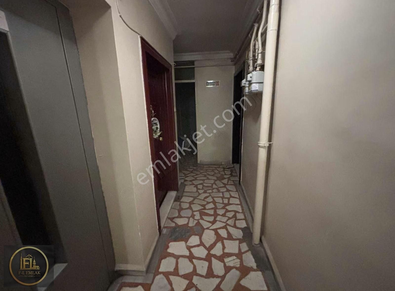 F-l Emlaktan Bulgurlu Metroya 1 Dk Ata 1 Sitesinde 3+1 - Görsel 23