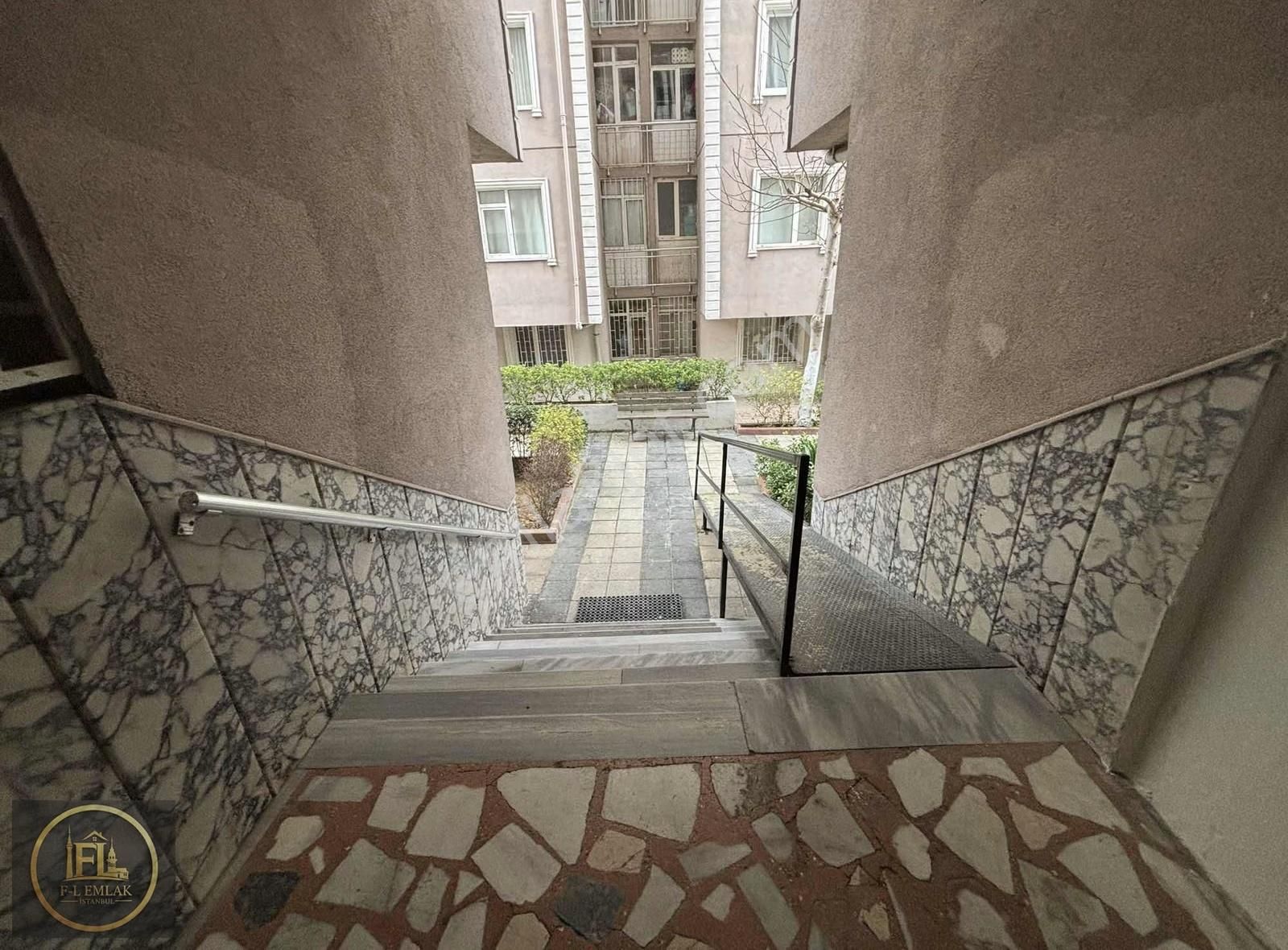 F-l Emlaktan Bulgurlu Metroya 1 Dk Ata 1 Sitesinde 3+1 - Görsel 13