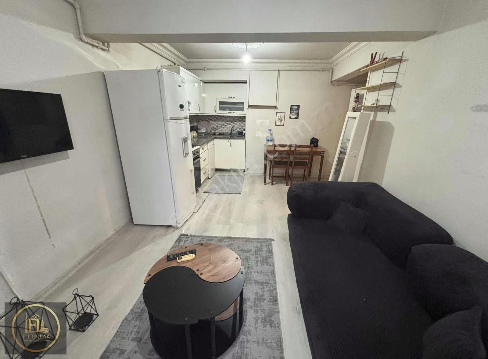 F-l Emlaktan Esatpaşa Şimşekler Ve İett Garaj Yakını 1+1 Eşyalı