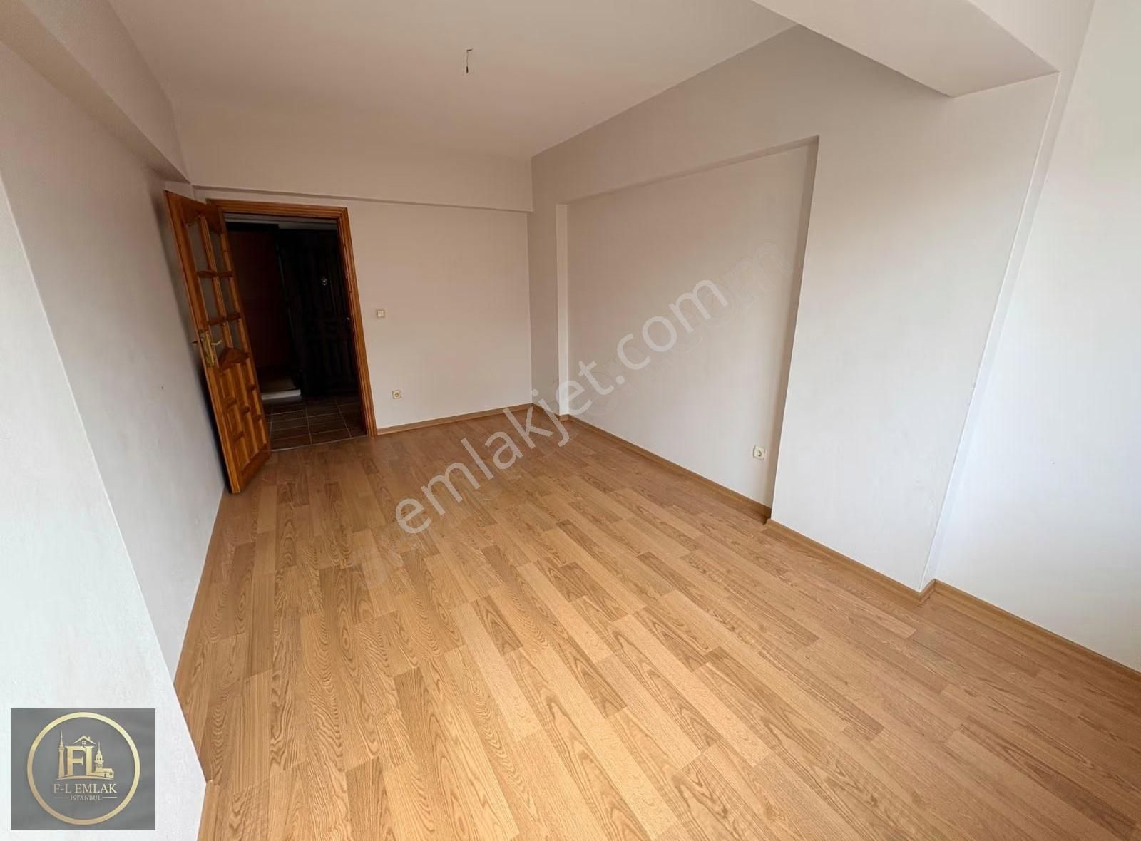 Bulgurlu Metro Yürüme Mesfede Cift Balkonlu Çift Wc Li 3+1arakat - Görsel 26