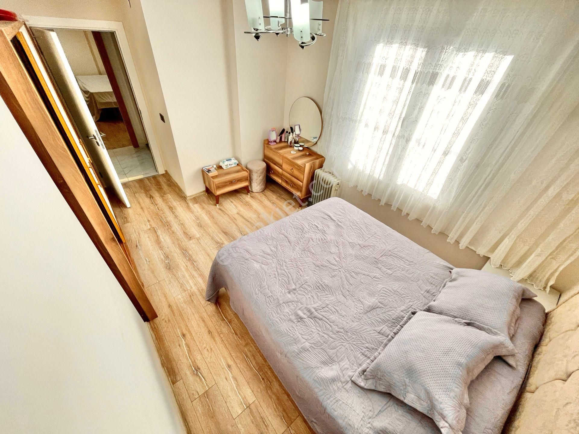 Berkay Demirel'den Altınkumda 4 Yaşında Teras Manzaralı 4+1 - Görsel 27