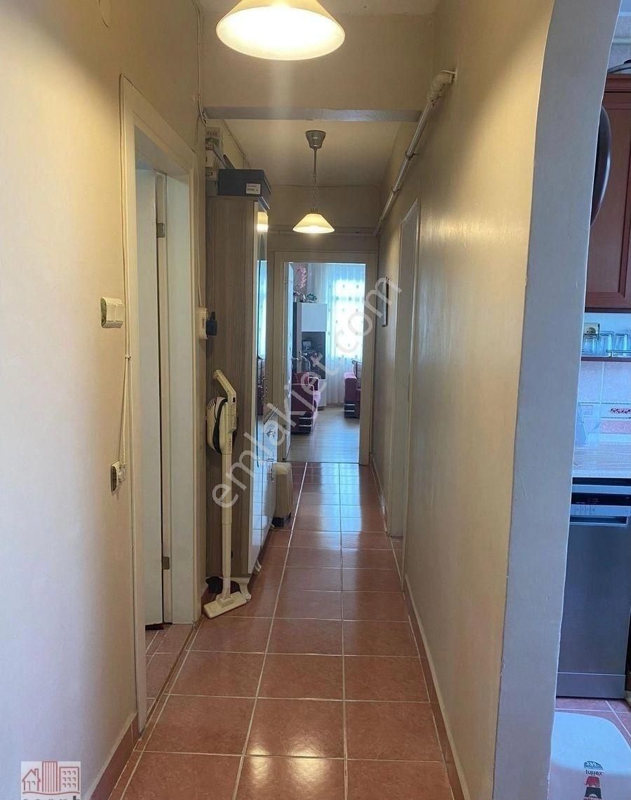 Güngören Haznedar Mahallesi 2+1 90 M2 Kentsele Giden Köşe Daire - Görsel 8