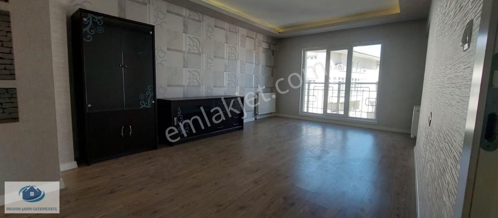Ankara Etimesgut Piyade Mah Satılık 4+1 Full Yapılı Katta Dublex - Görsel 4