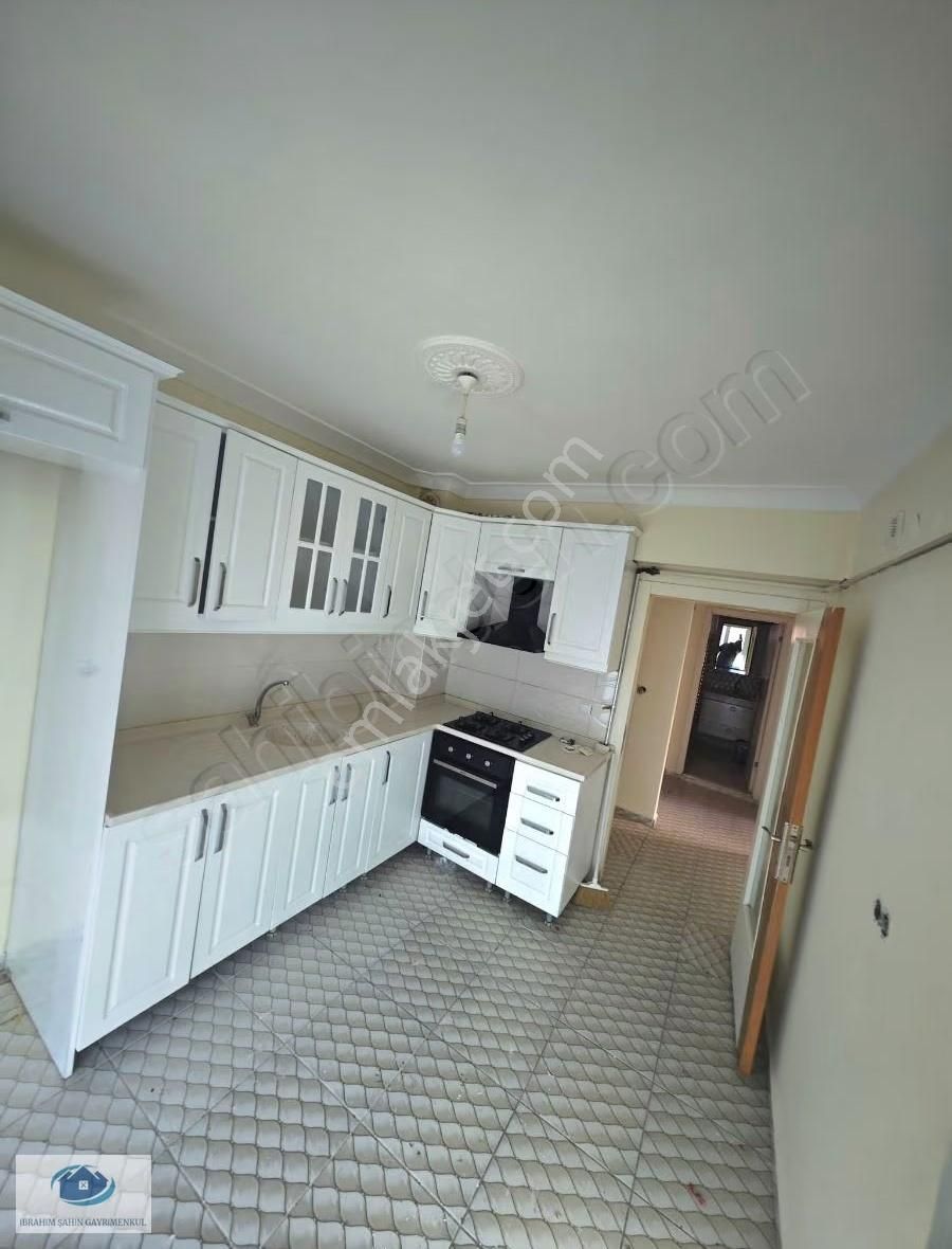 Ankara Sincan Yenikent Menderes'te Satılık 3+1 Daire