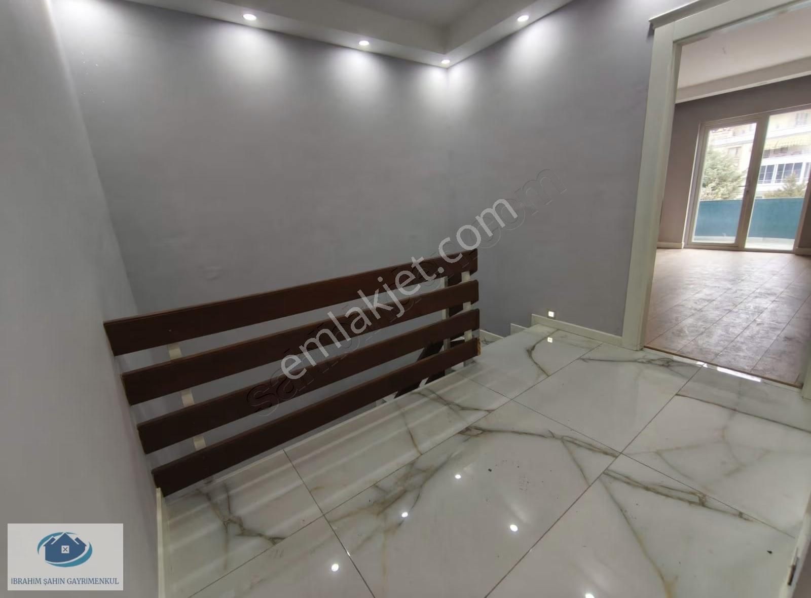 Ankara Etimesgut İstasyon Mah Satılık5+1 Full+ Full Yapılı Teras - Görsel 25