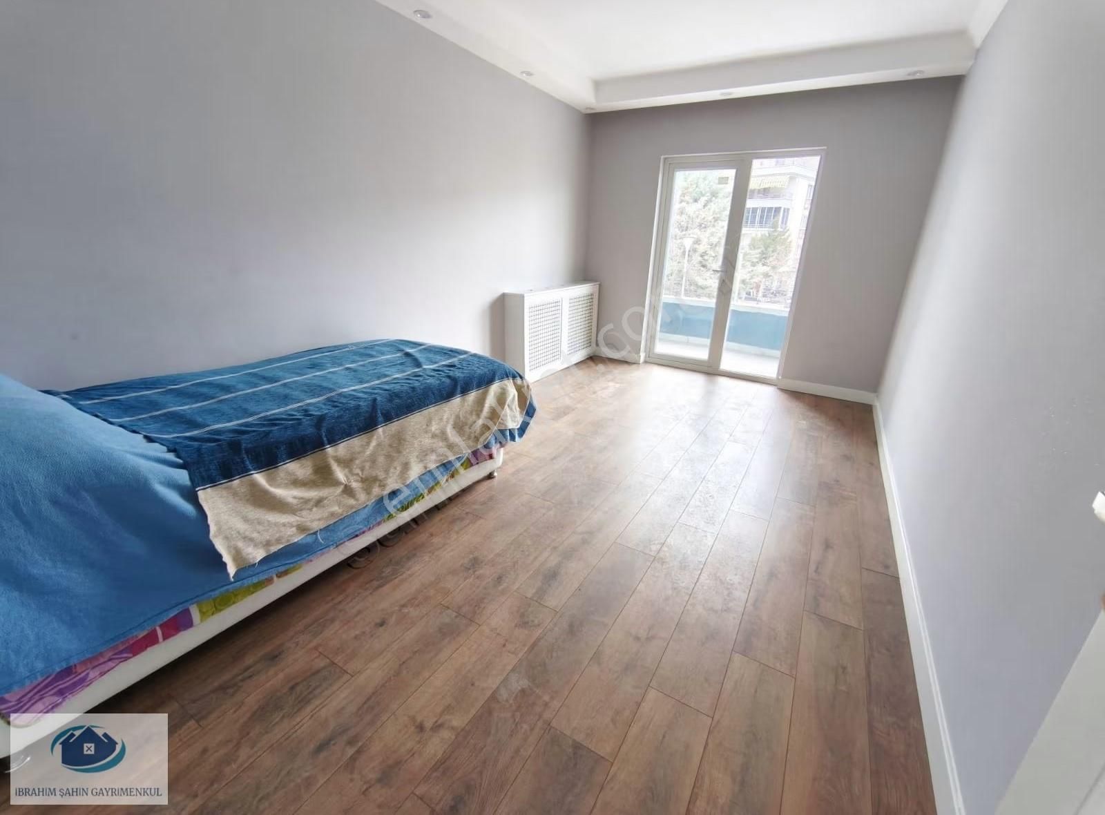 Ankara Etimesgut İstasyon Mah Satılık5+1 Full+ Full Yapılı Teras - Görsel 8
