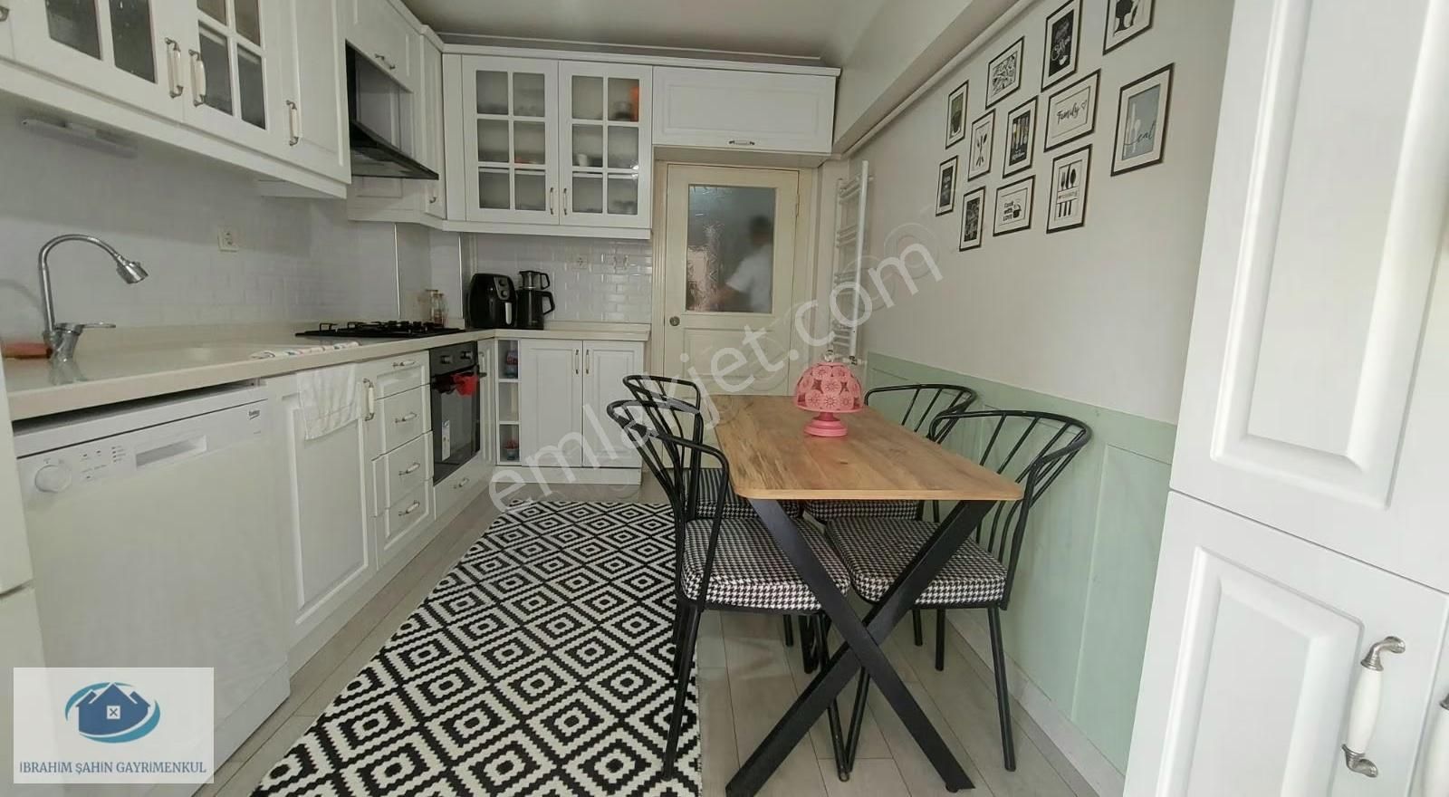 Ankara Etimesgut Merkezde Satılık3+1arakat Full+fullyapılı Daire - Görsel 3