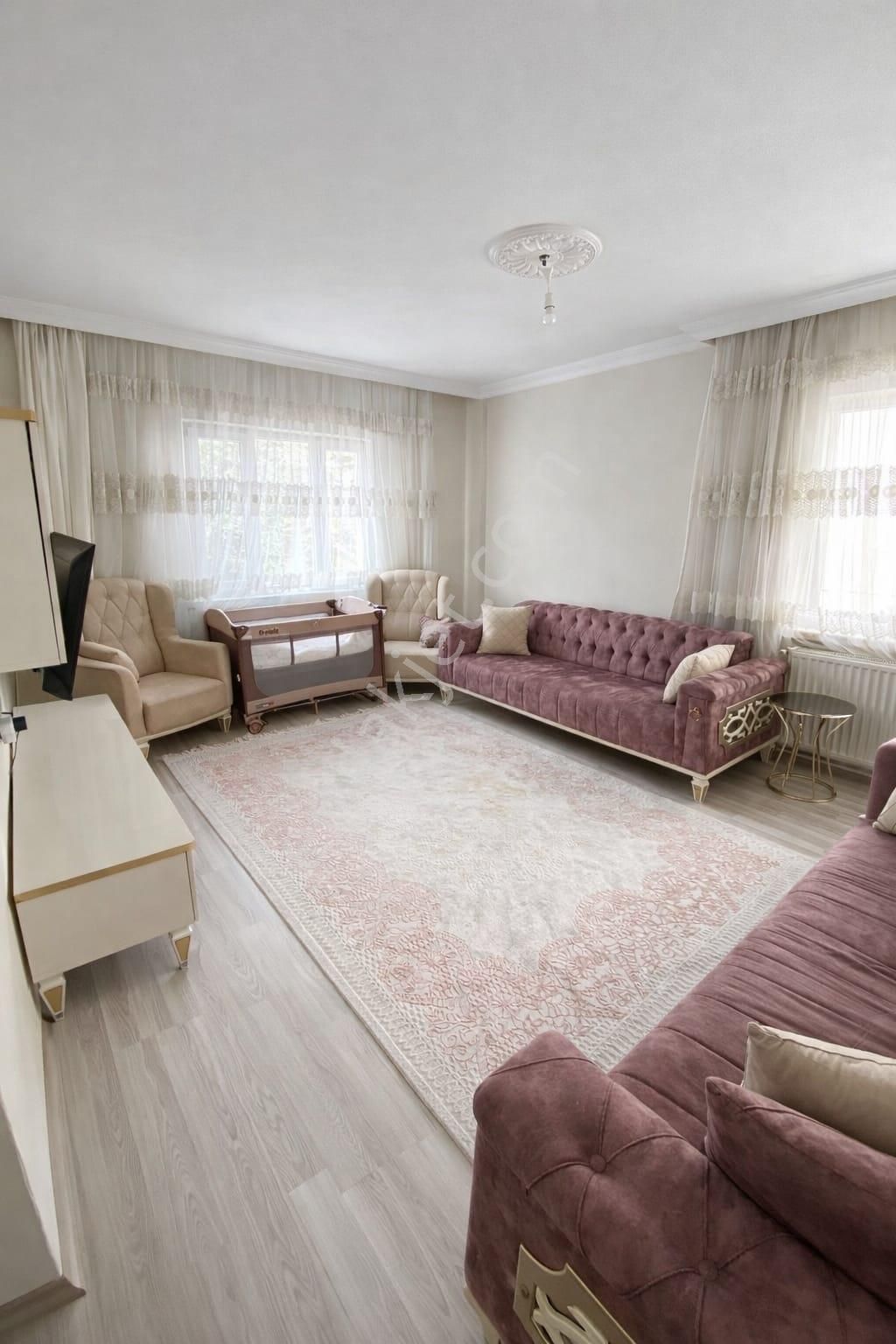 Mç Emlak'tan Osmanlı Mahele'sınde 3+1 Satılık Daire