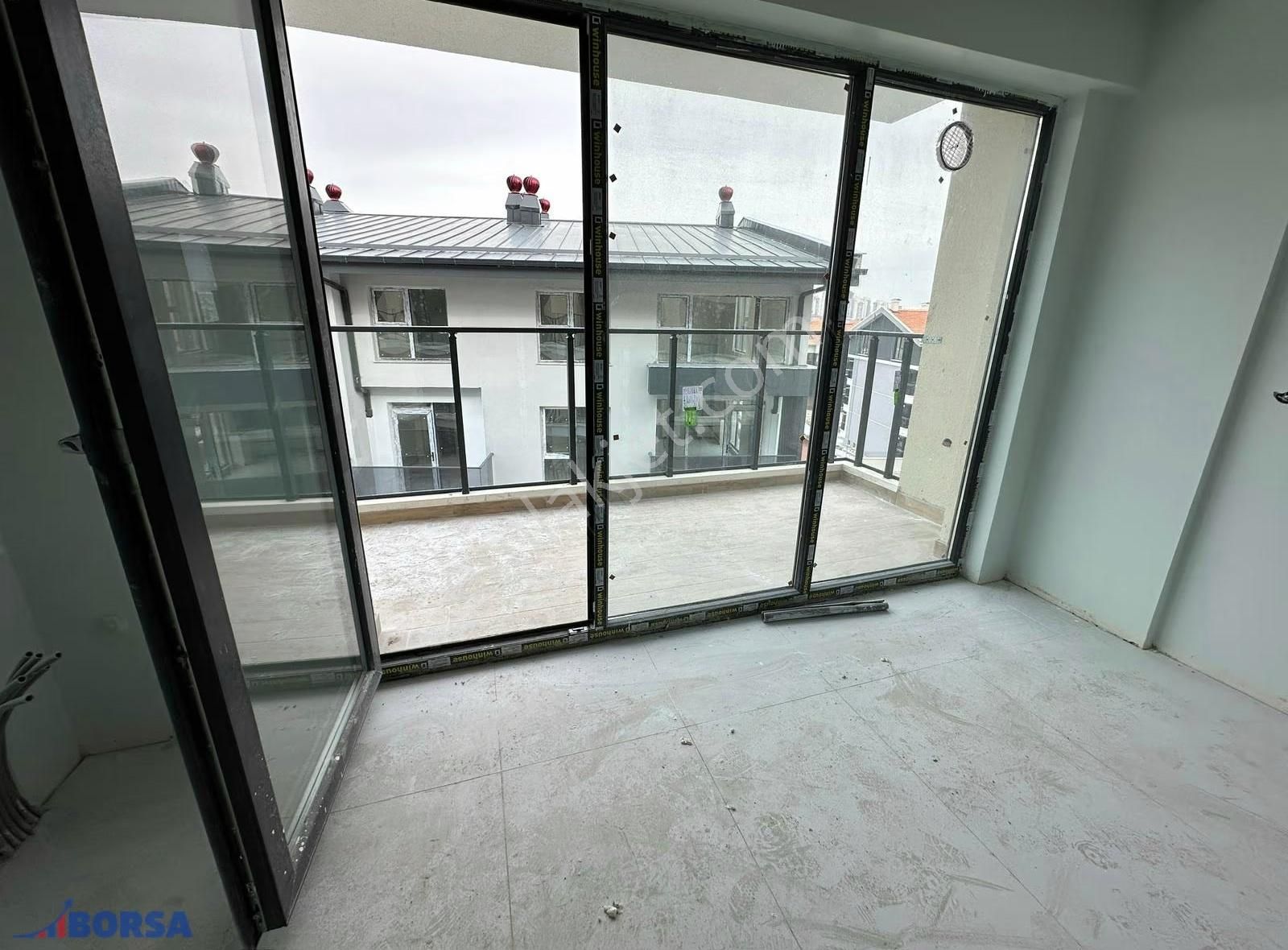 Yükselen Değer İncek | Satılık 3+1 Dubleks | Eğimsiz Çatı - Görsel 8