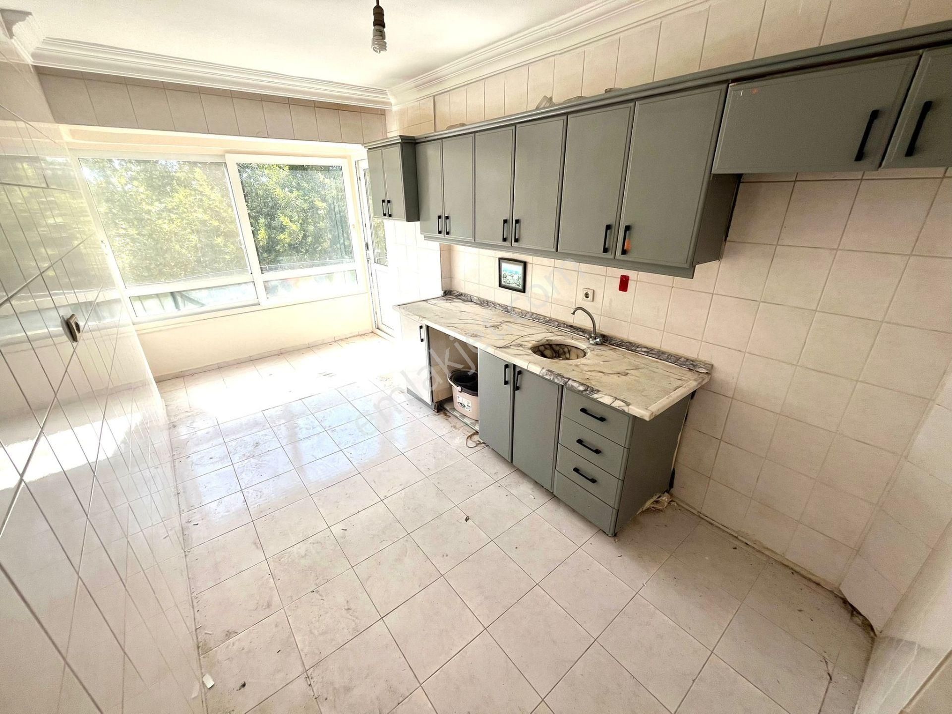 Yükselden Altınkumda Arakat Ebeveyn Banyolu Geniş 2+1 Daire - Görsel 5