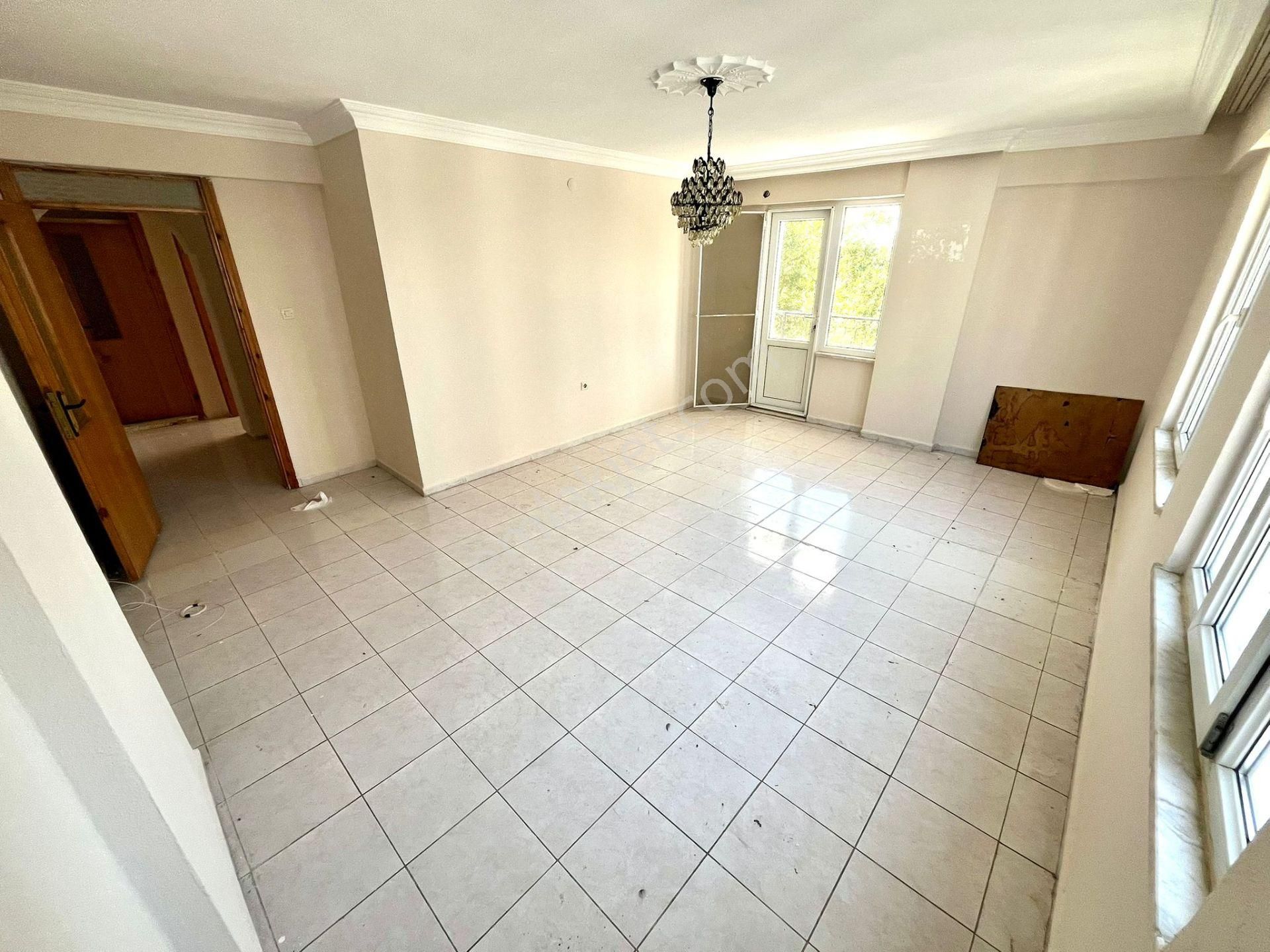 Yükselden Altınkumda Arakat Ebeveyn Banyolu Geniş 2+1 Daire - Görsel 14