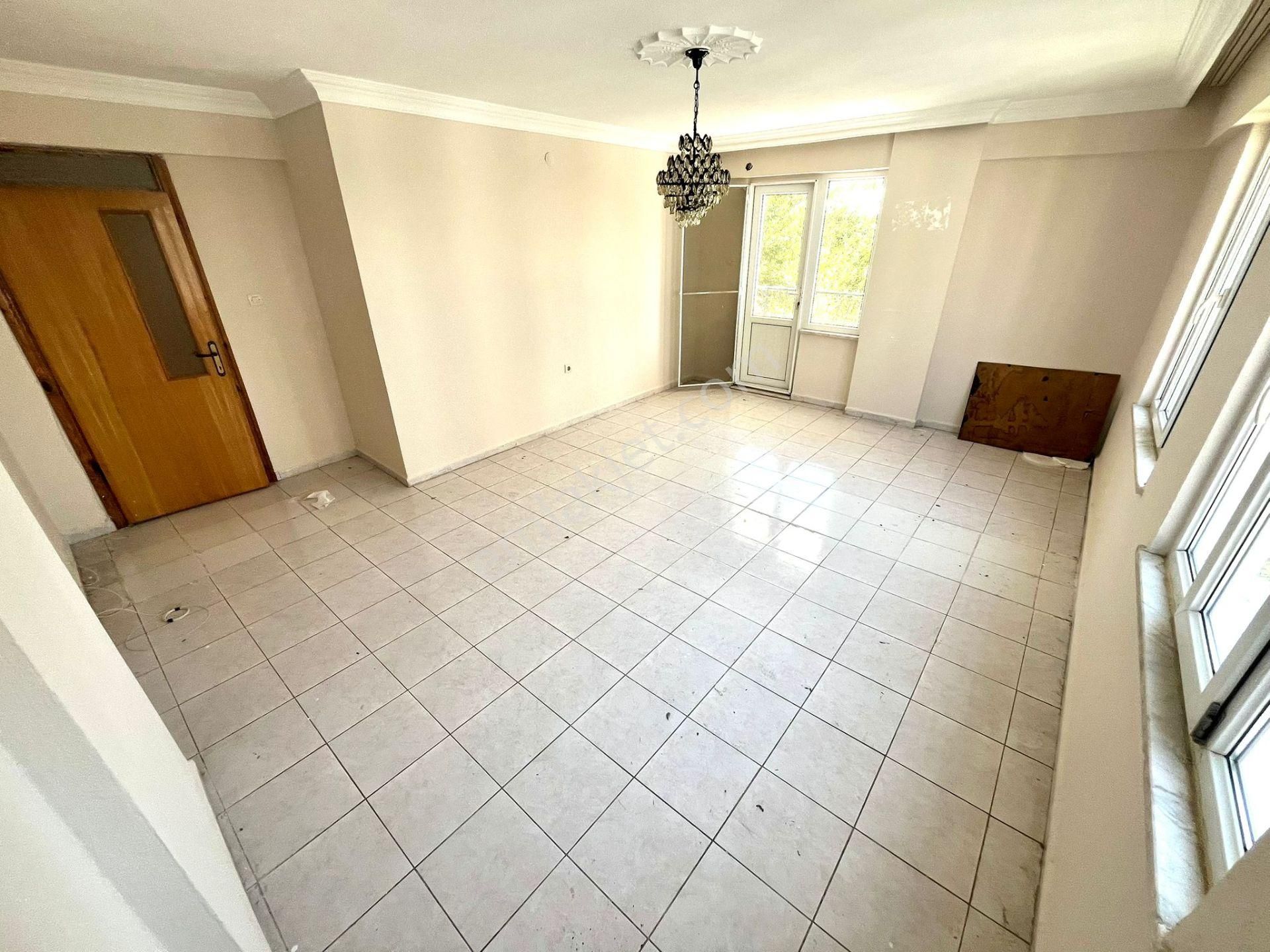 Yükselden Altınkumda Arakat Ebeveyn Banyolu Geniş 2+1 Daire - Görsel 16