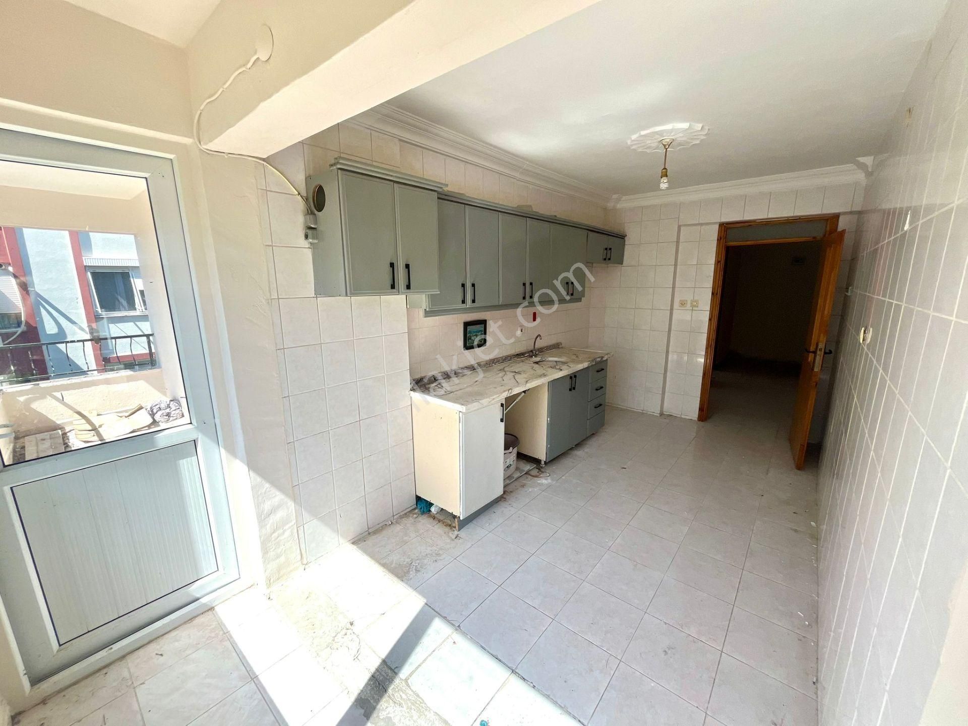 Yükselden Altınkumda Arakat Ebeveyn Banyolu Geniş 2+1 Daire - Görsel 4