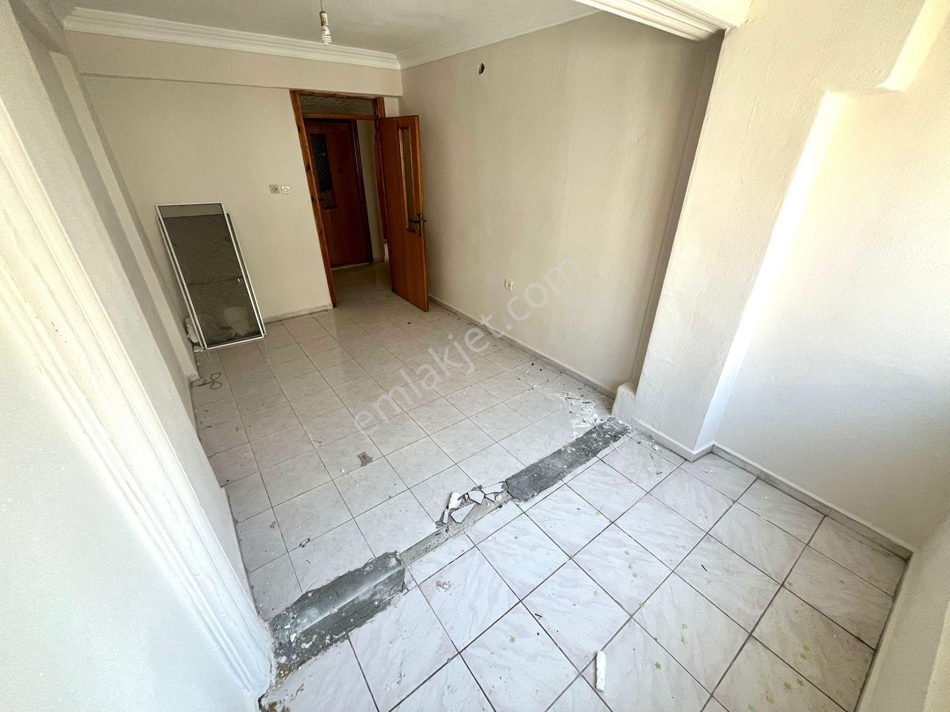 Yükselden Altınkumda Arakat Ebeveyn Banyolu Geniş 2+1 Daire - Görsel 34