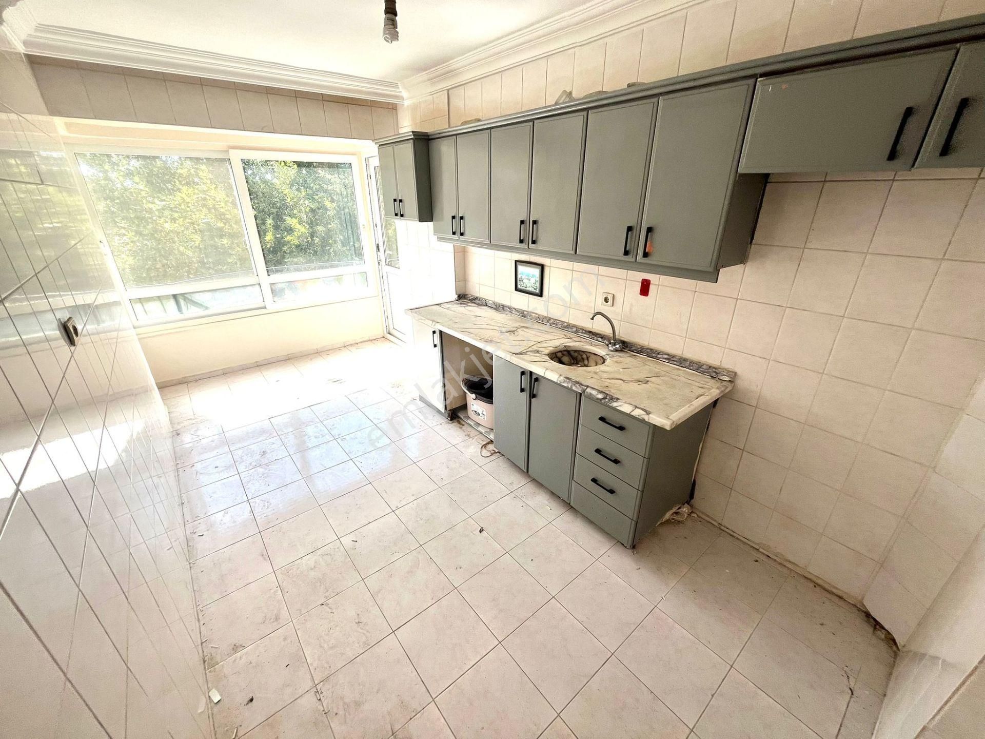 Yükselden Altınkumda Arakat Ebeveyn Banyolu Geniş 2+1 Daire - Görsel 6