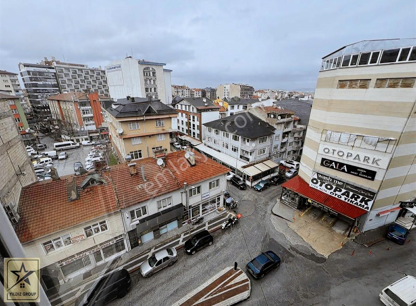 Şehir Merkezinde 2+1 Kiralık Geniş Daire - Görsel 13