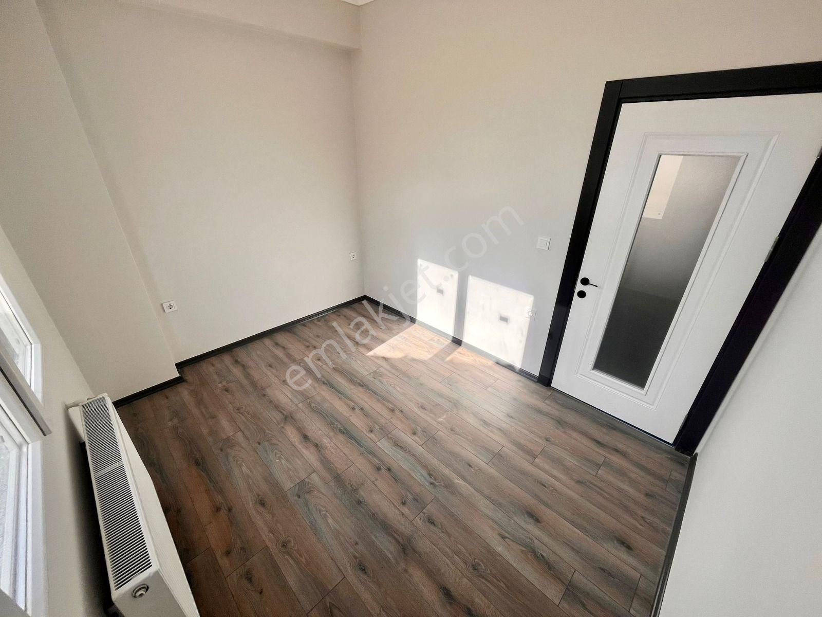 Yükselden Zeytinlinin Göbeğinde Ön Cephe Kupon 1+1 Geniş Daire - Görsel 9