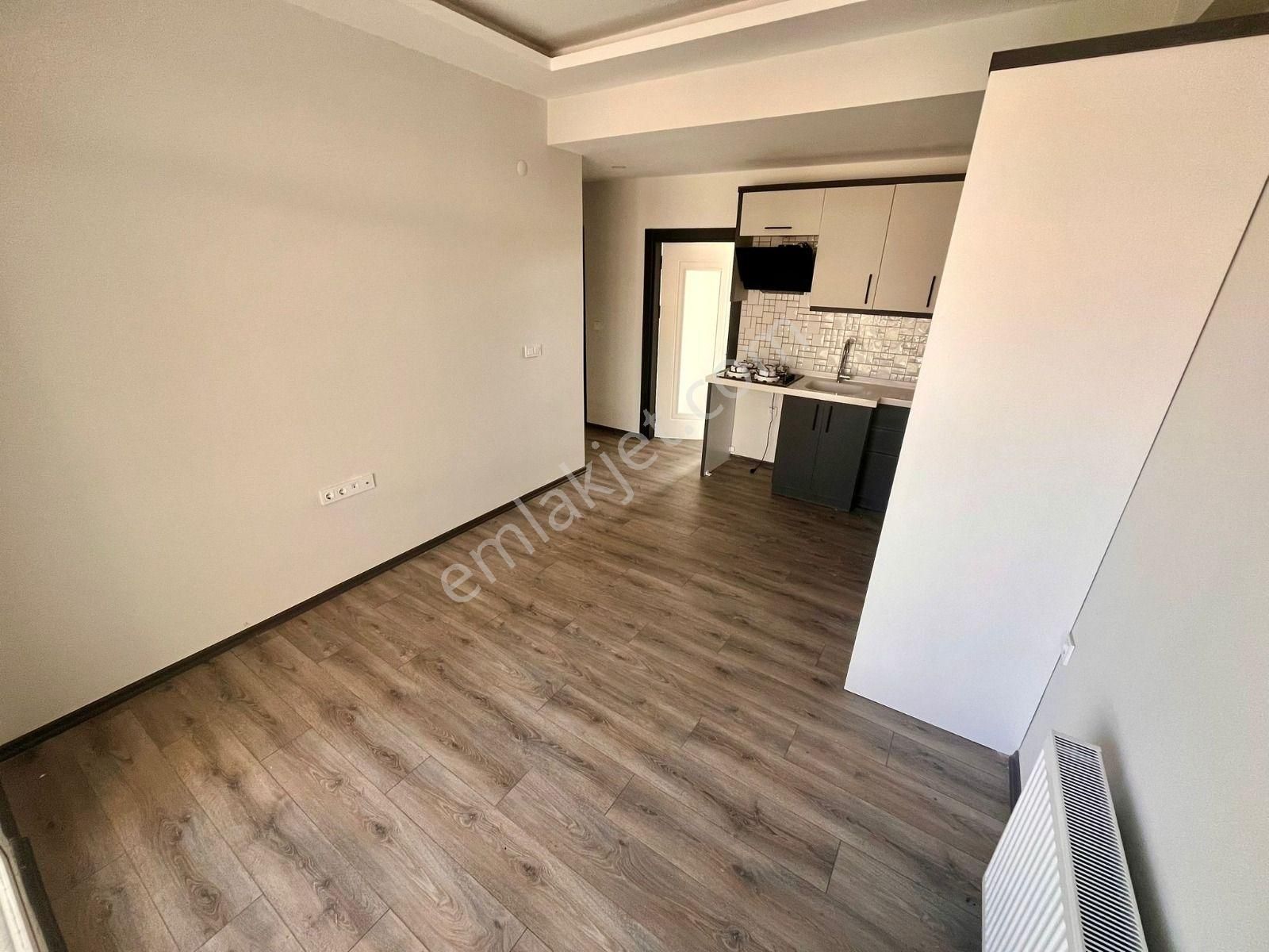 Yükselden Zeytinlinin Göbeğinde Ön Cephe Kupon 1+1 Geniş Daire - Görsel 13