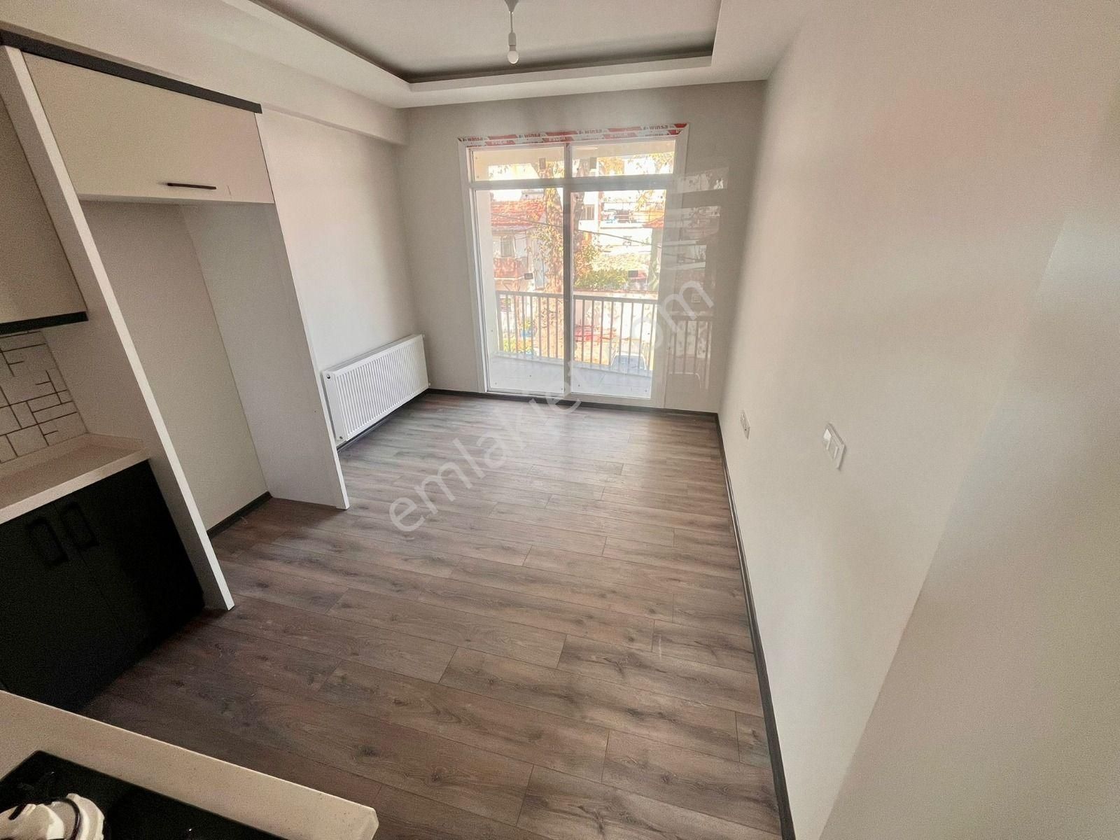 Yükselden Zeytinlinin Göbeğinde Ön Cephe Kupon 1+1 Geniş Daire - Görsel 17