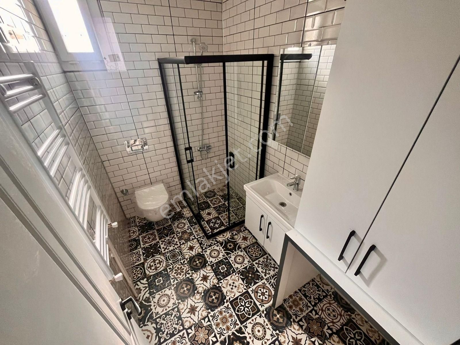 Yükselden Zeytinlinin Göbeğinde Ön Cephe Kupon 1+1 Geniş Daire - Görsel 15