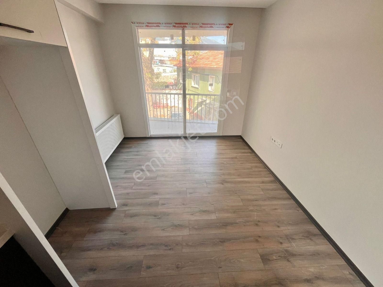 Yükselden Zeytinlinin Göbeğinde Ön Cephe Kupon 1+1 Geniş Daire - Görsel 12