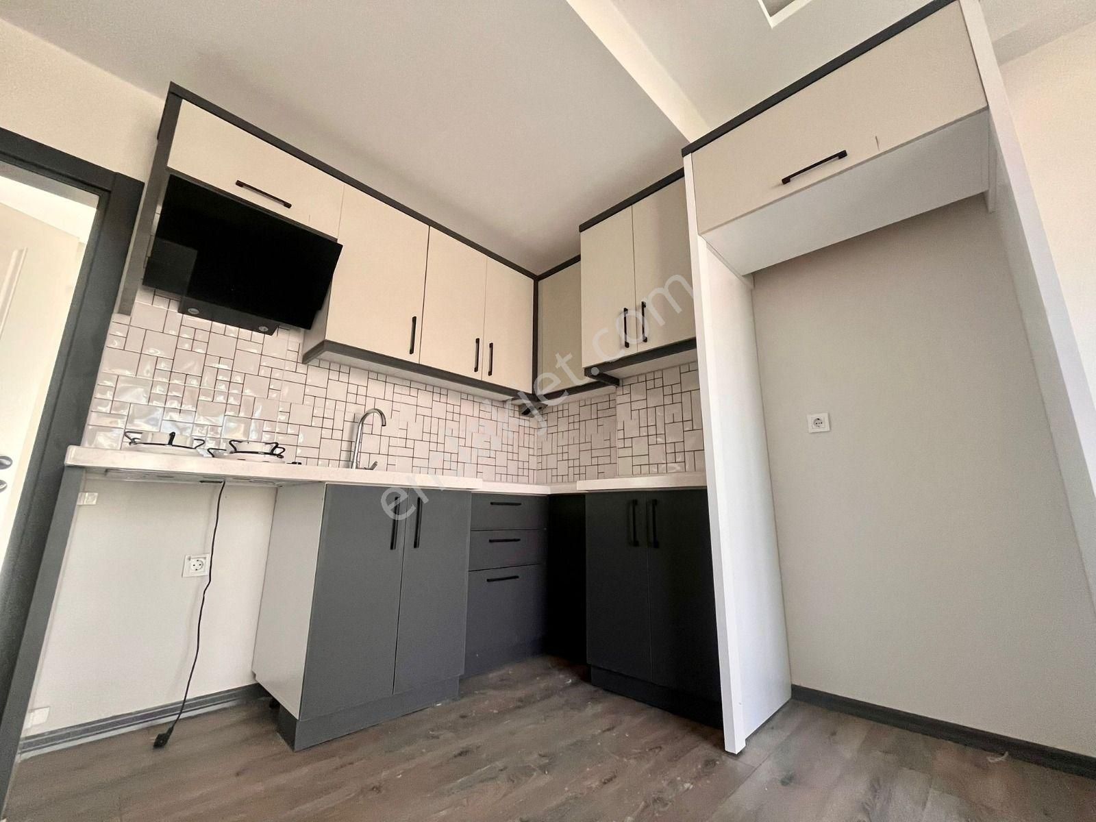 Yükselden Zeytinlinin Göbeğinde Ön Cephe Kupon 1+1 Geniş Daire - Görsel 4