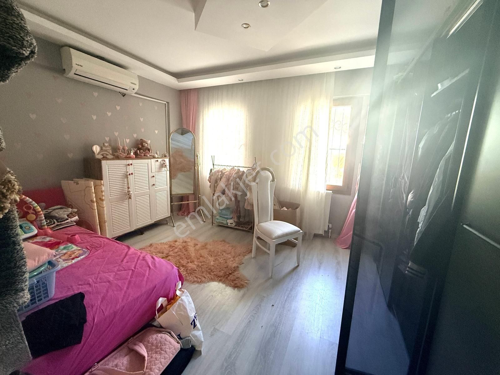 Kuşadası Marinada Deniz Manzaralı,eşyalı,doğalgazlı Kiralık 31 - Görsel 14