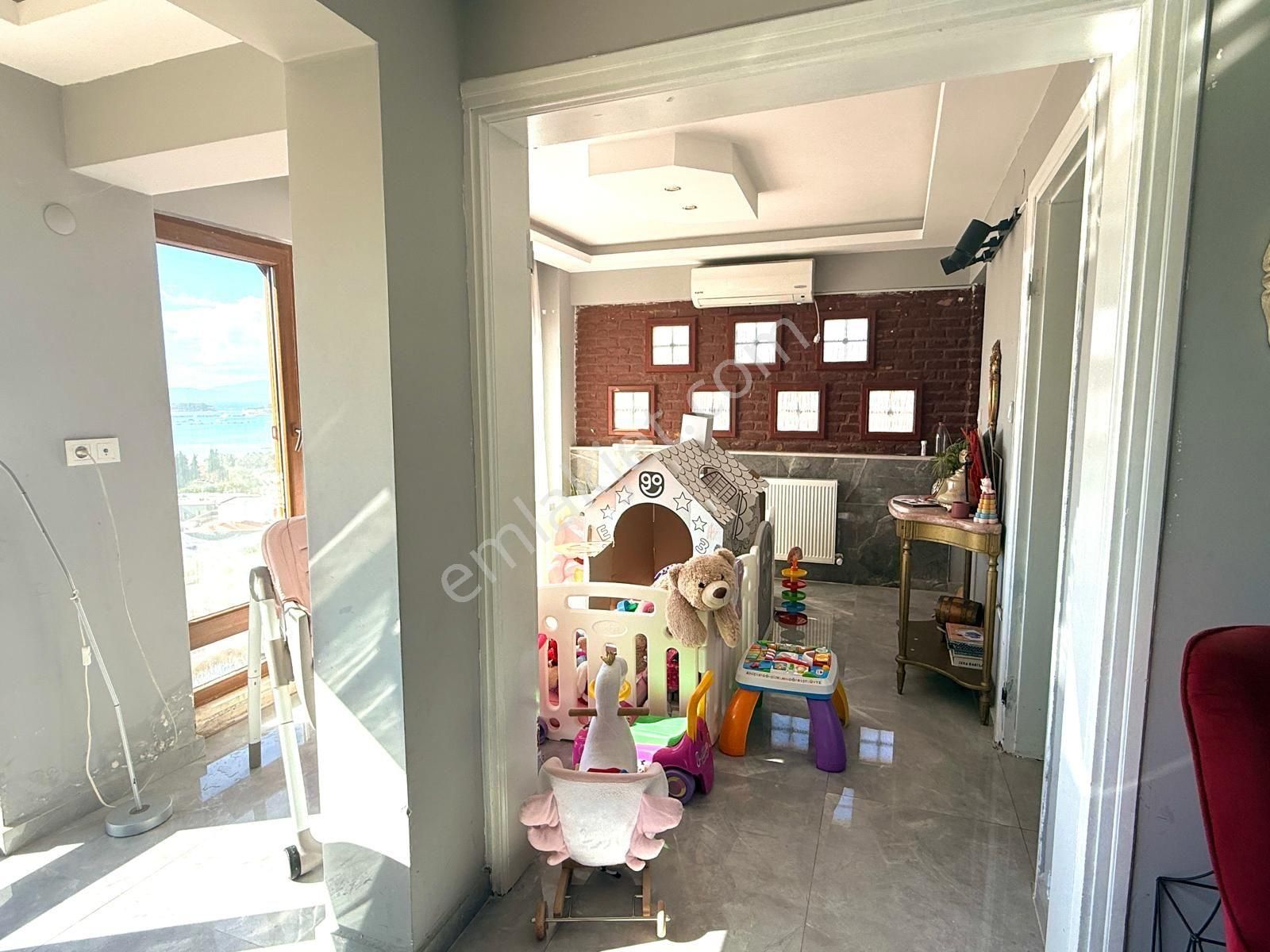 Kuşadası Marinada Deniz Manzaralı,eşyalı,doğalgazlı Kiralık 31 - Görsel 10