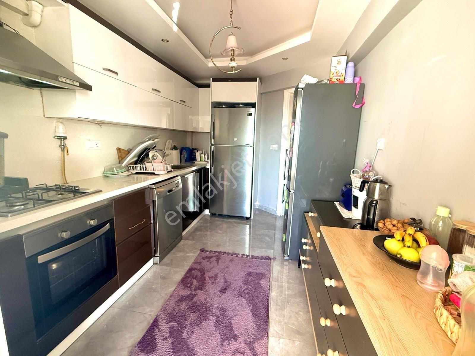 Kuşadası Marinada Deniz Manzaralı,eşyalı,doğalgazlı Kiralık 31 - Görsel 12