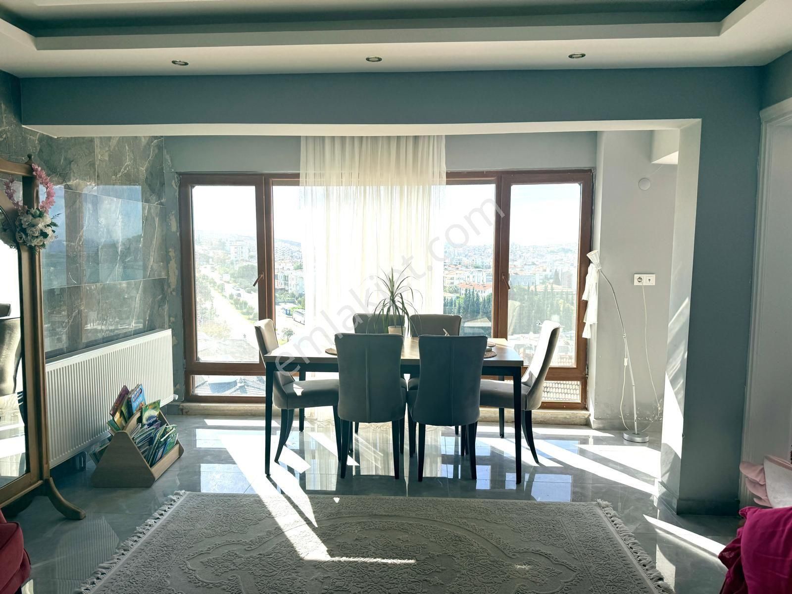 Kuşadası Marinada Deniz Manzaralı,eşyalı,doğalgazlı Kiralık 31 - Görsel 2