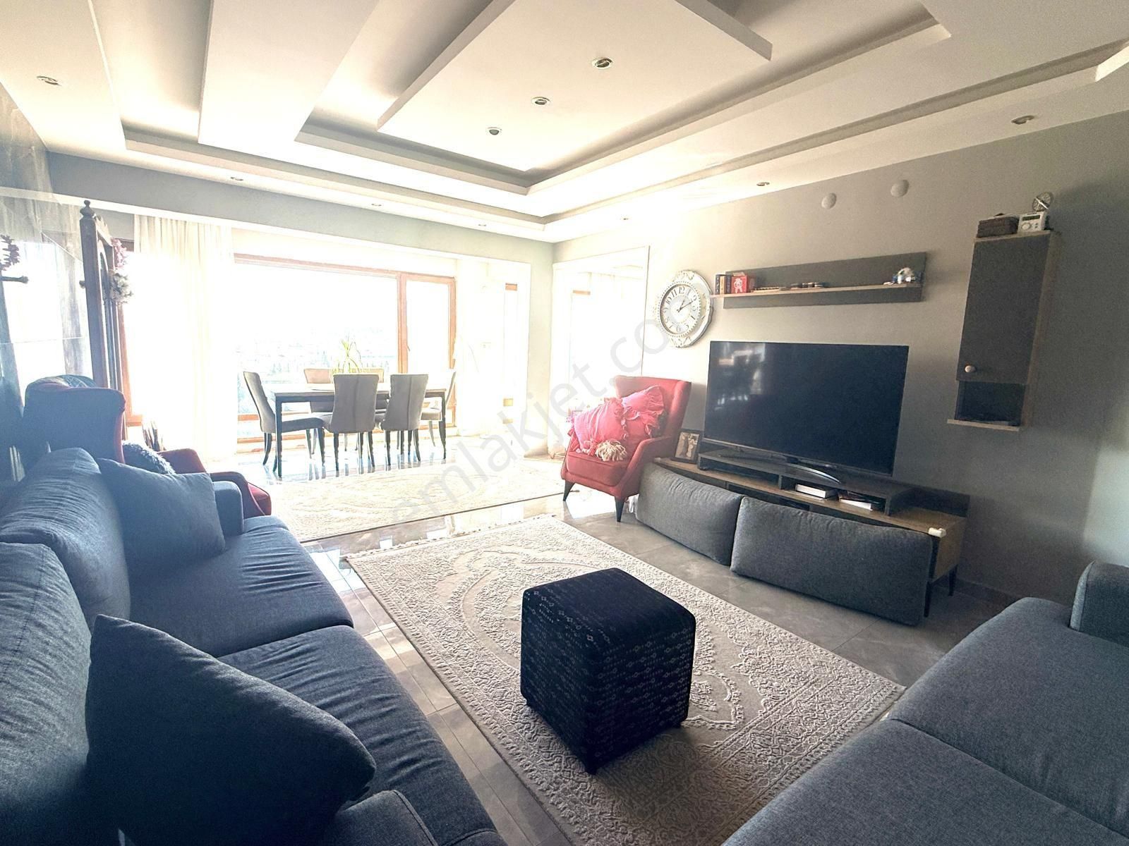 Kuşadası Marinada Deniz Manzaralı,eşyalı,doğalgazlı Kiralık 31 - Görsel 7