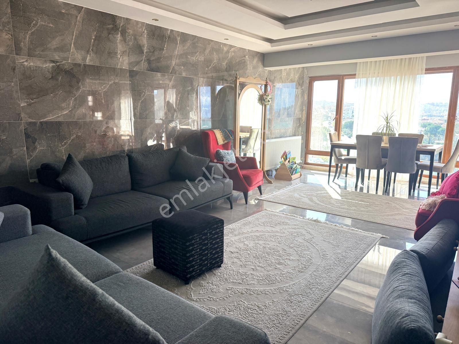 Kuşadası Marinada Deniz Manzaralı,eşyalı,doğalgazlı Kiralık 31 - Görsel 6