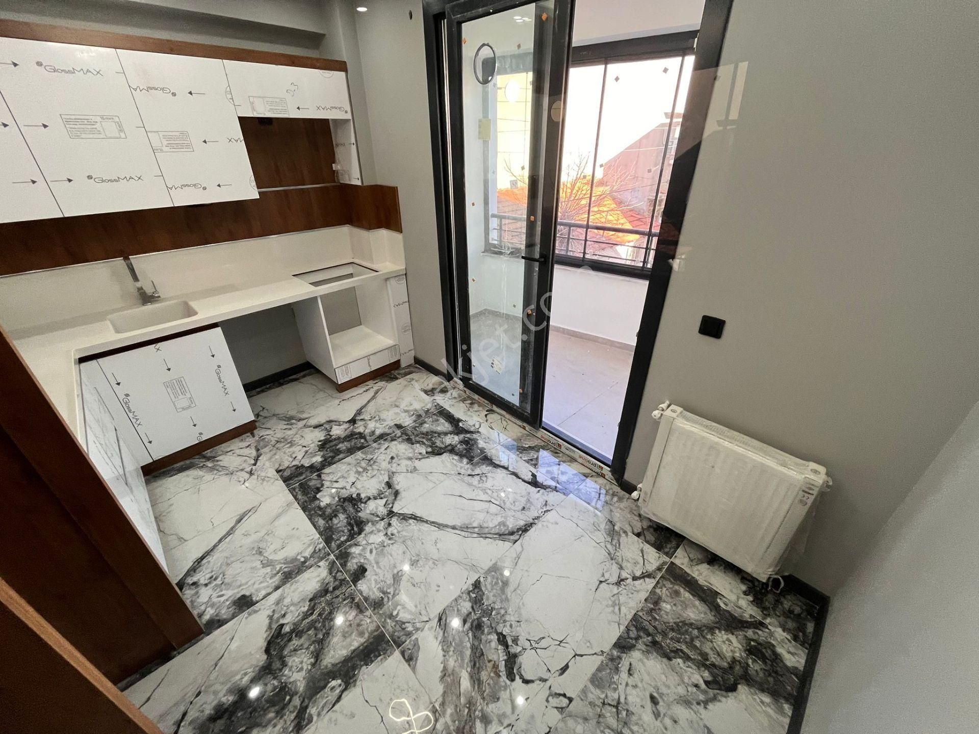 ▓ Yükselden Edremit'te Ayrı Mutfak Sıfır Lüx K.otopark 2+1 Satılık Daire - Görsel 4