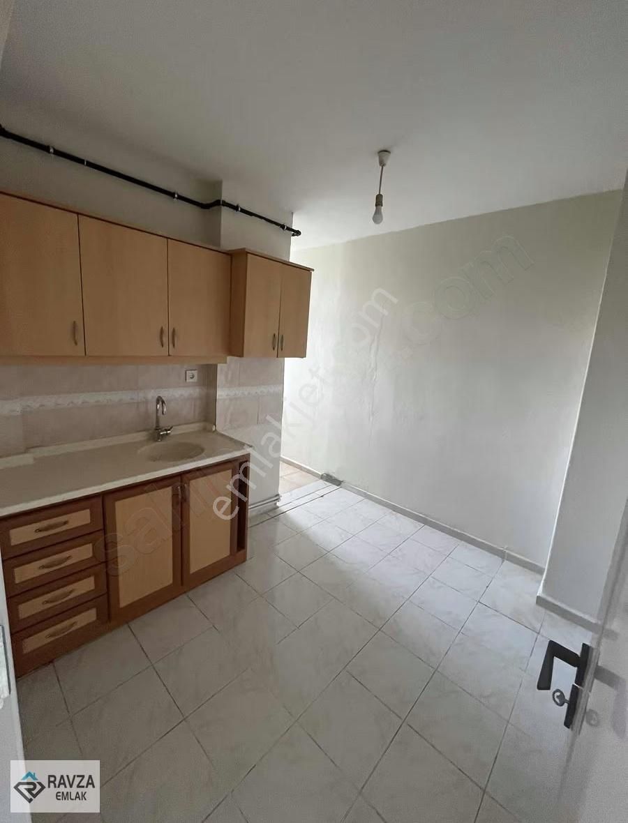Ravza Emlaktan Kiralık İçi Full Yenilenmiş 2+1 Daire - Görsel 6
