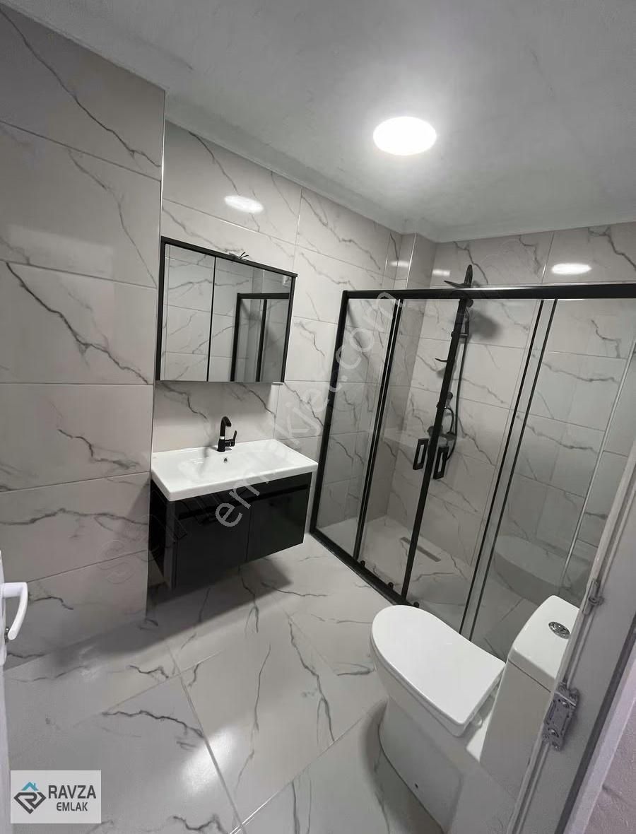 Ravza Emlaktan Kiralık İçi Full Yenilenmiş 2+1 Daire