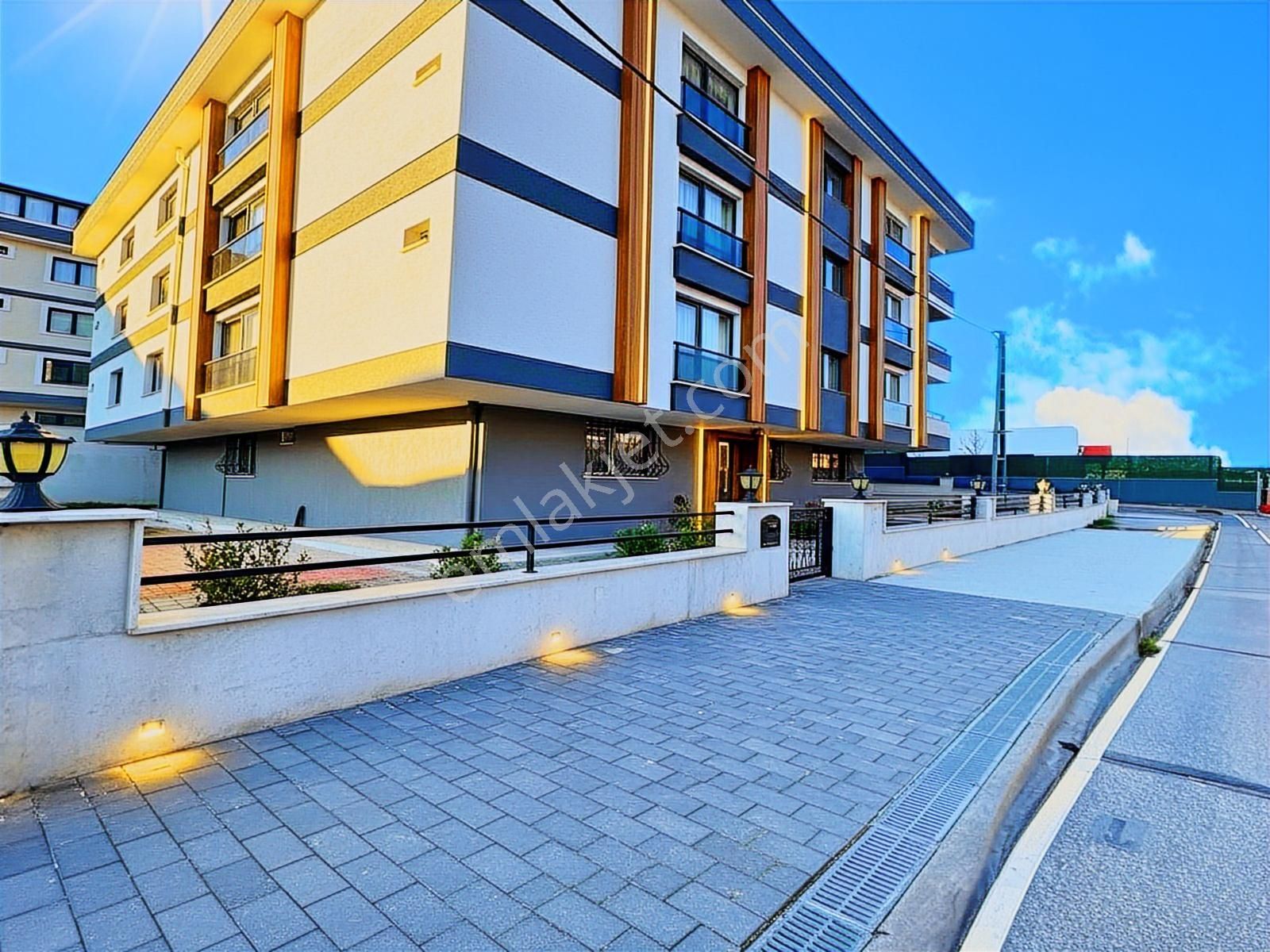 [güzel City] Ön Cepheli Giyinme Odalı+çift Balkonlu Geniş Daire - Görsel 34