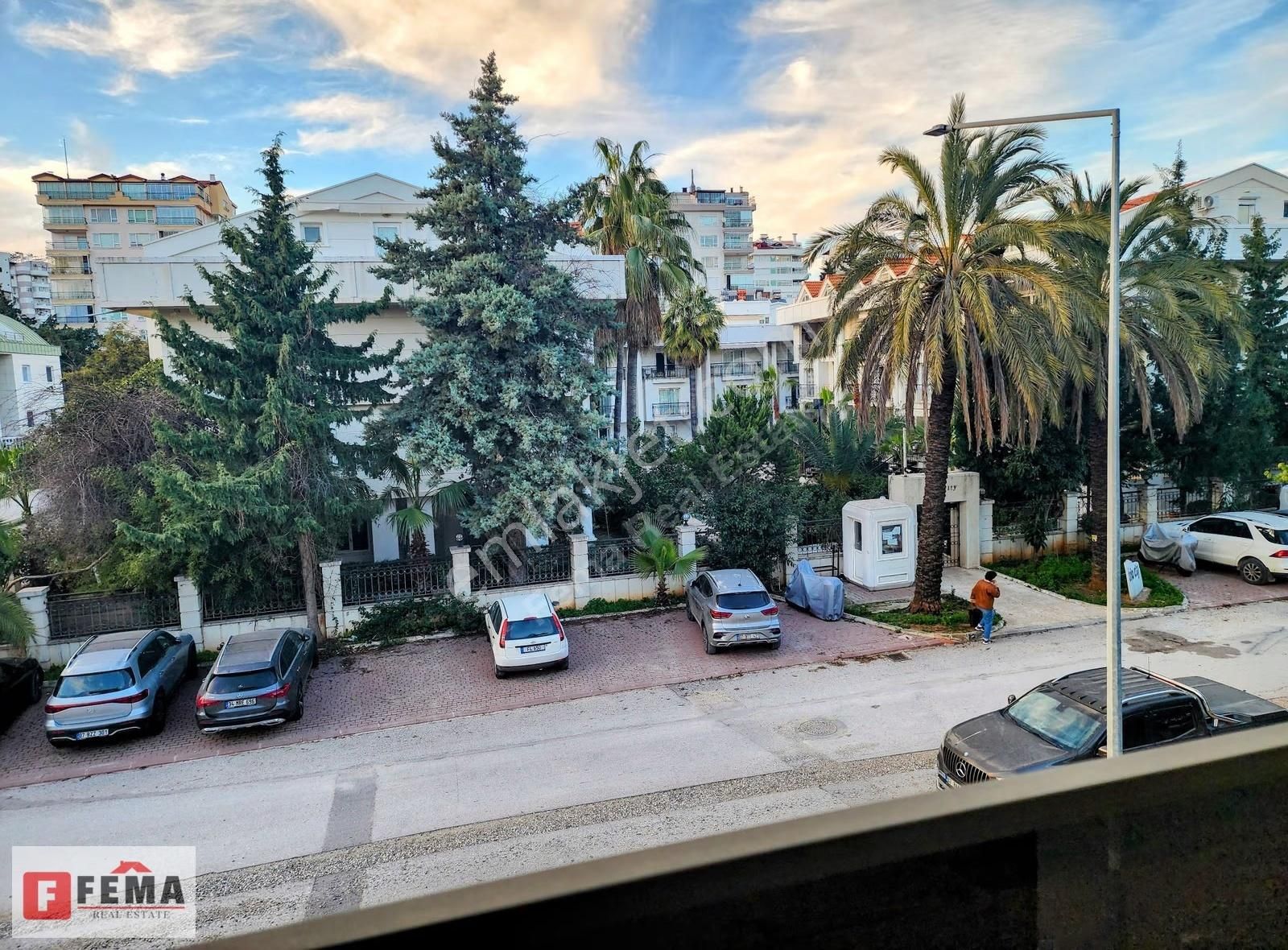 Gürsuda Yeni Binada, Sahile 300 Metre, Kiralık 2+1 | Fema | - Görsel 29