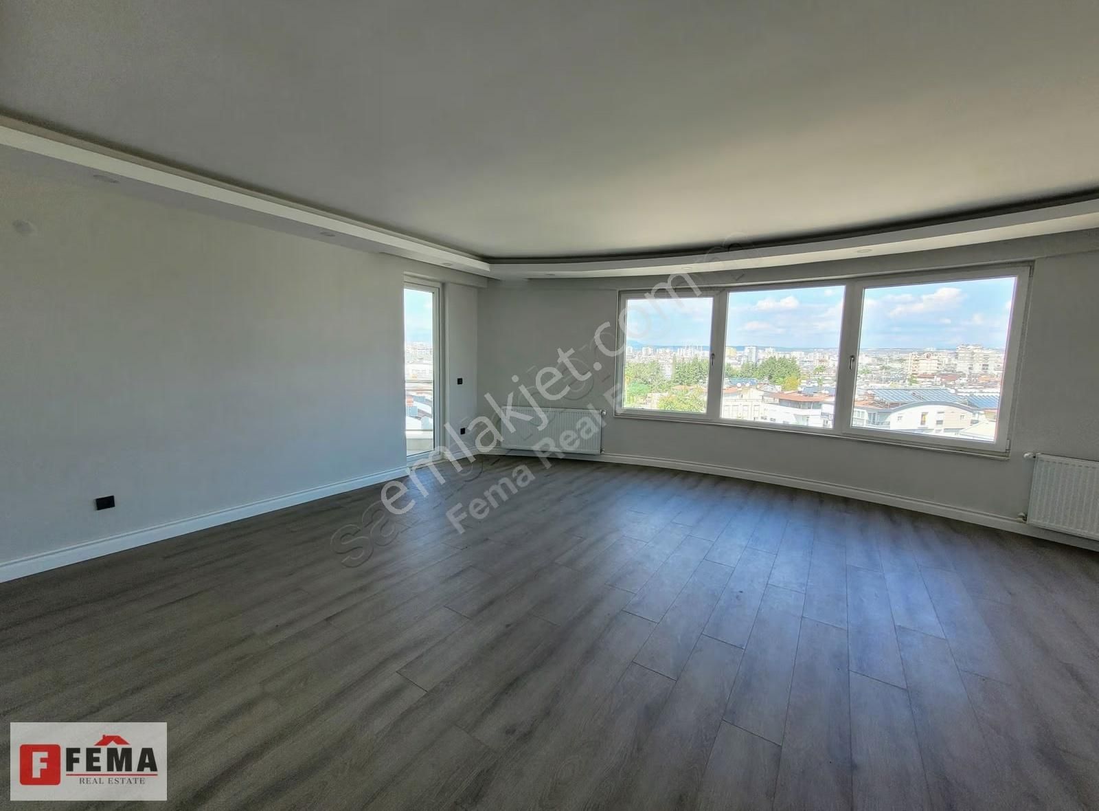 Konyaaltı Plajına Sadece 250 Metre Mesafede Kiralık 3+1 Daire - Görsel 14