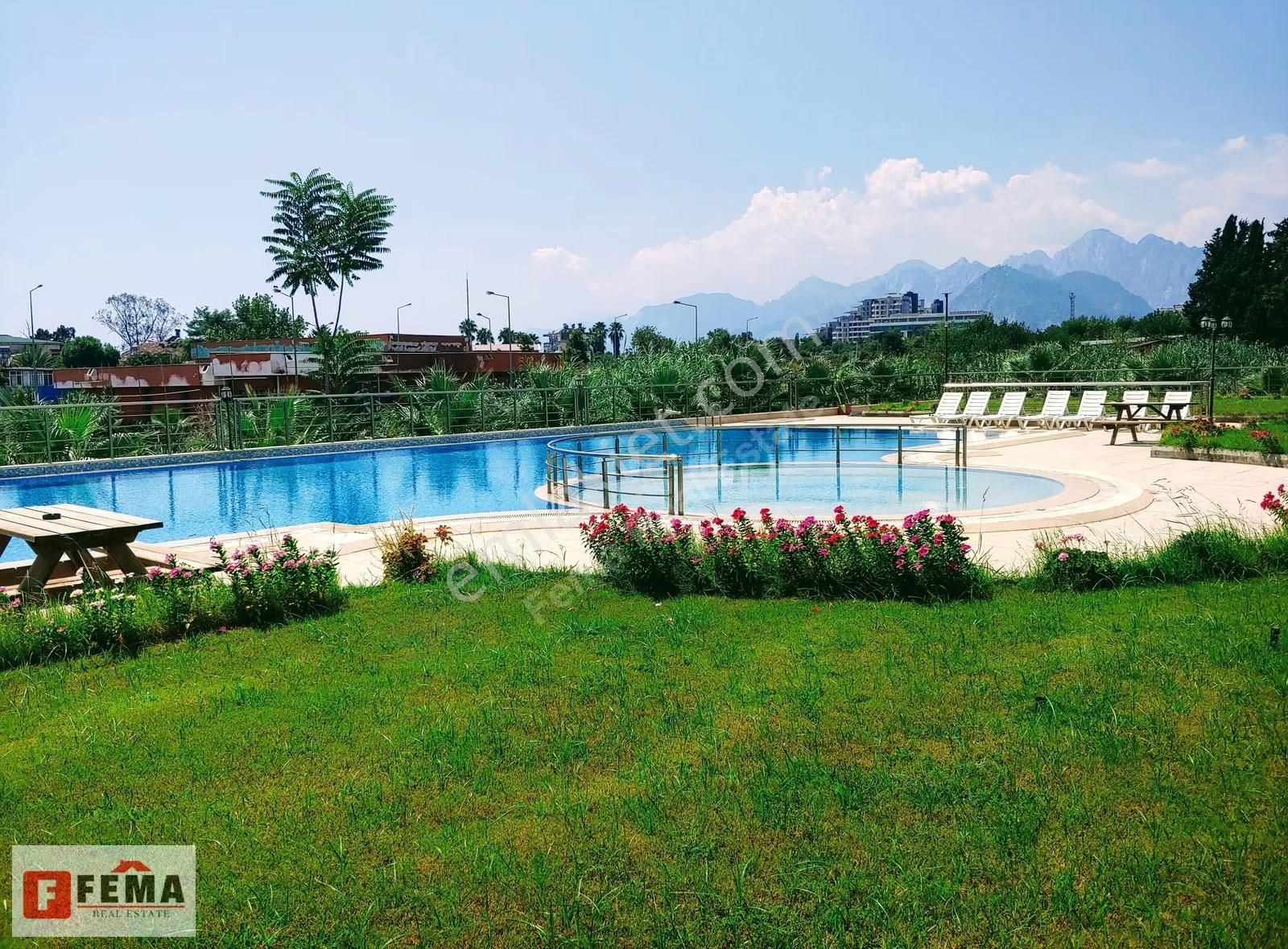 Konyaaltı Plajına Sadece 250 Metre Mesafede Kiralık 3+1 Daire - Görsel 15