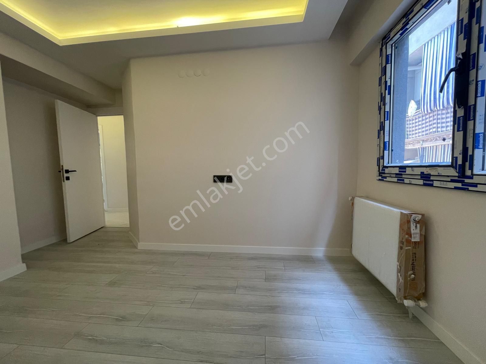 Refet Bele Mah’de 3+1 0 Oturuma Hazır Cadde Yakını Asansörlü Satılık Daire - Görsel 17