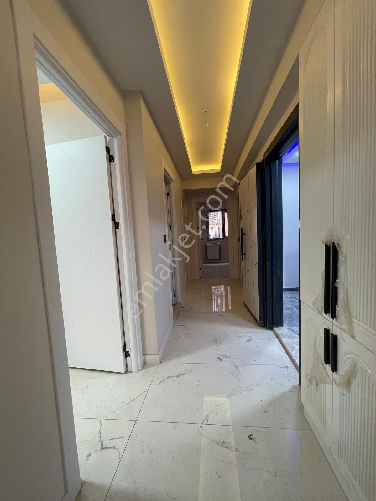 Refet Bele Mah’de 3+1 0 Oturuma Hazır Cadde Yakını Asansörlü Satılık Daire - Görsel 9